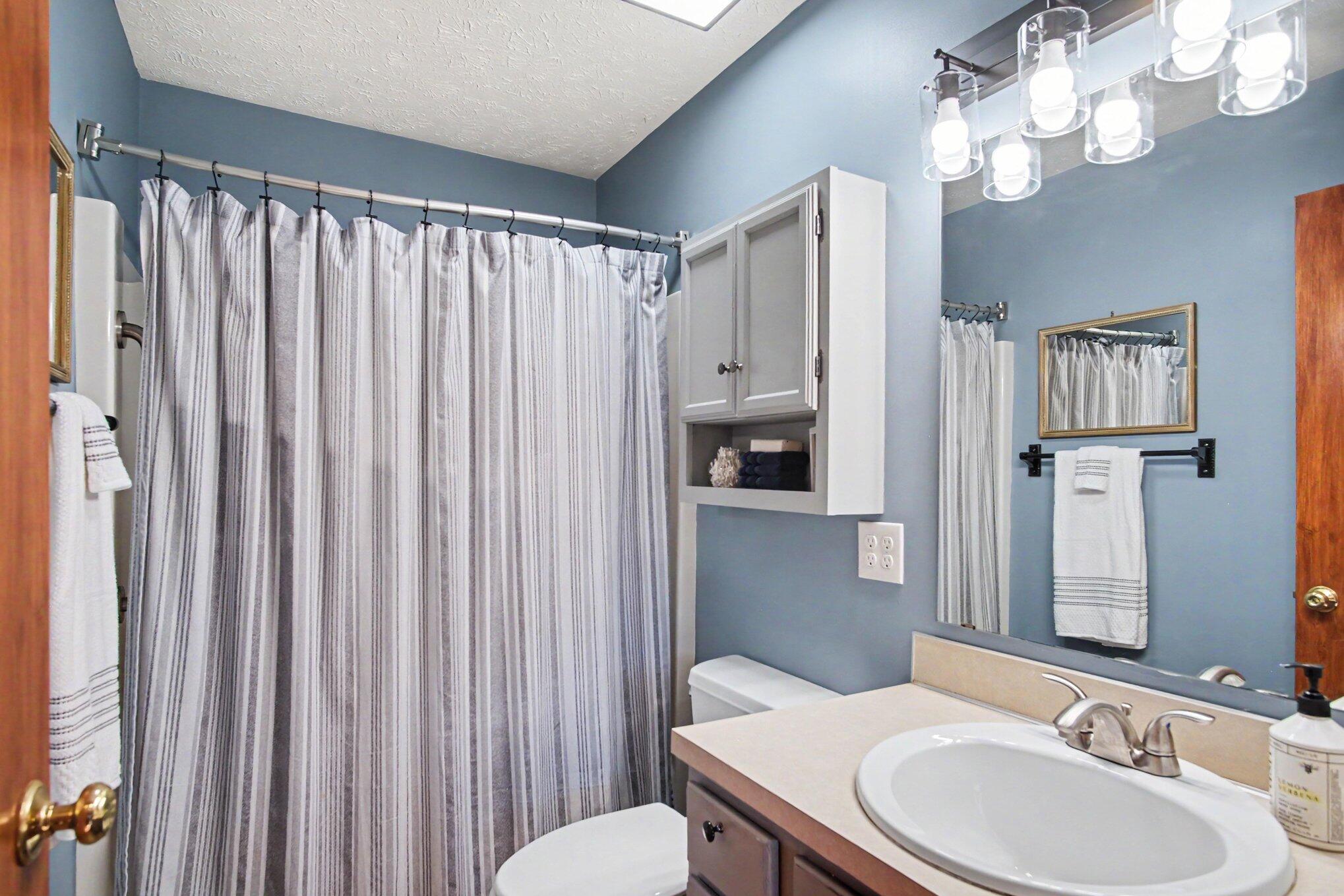 3023 Stonewood Street NW Grand Rapids MI 49504