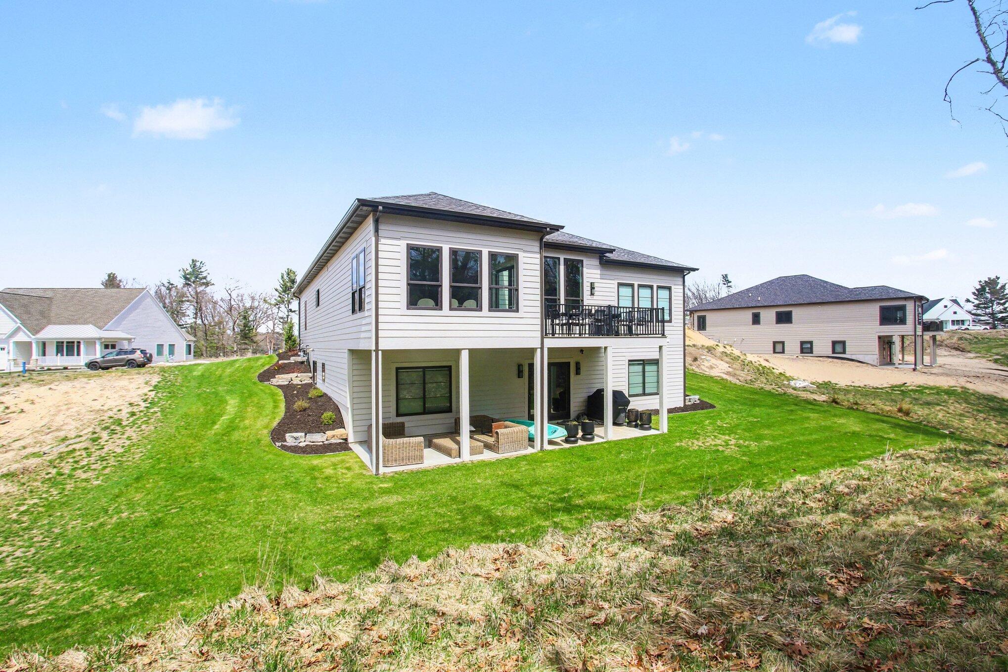 2897 Duneside Trail Muskegon MI 49441