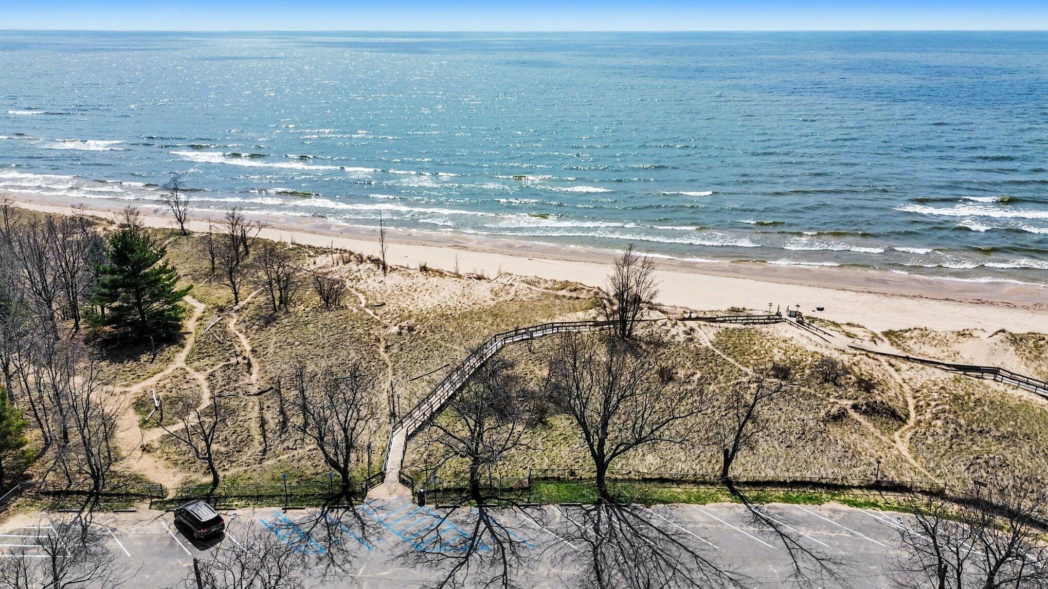 2897 Duneside Trail Muskegon MI 49441