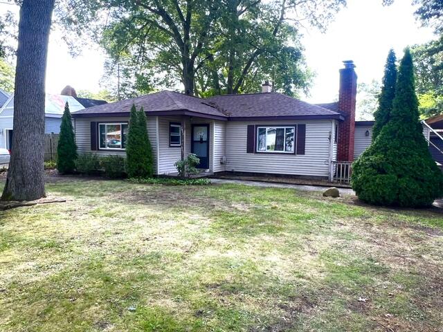 2063 S Manitou Circle Norton Shores MI 49441