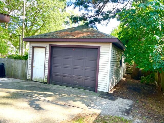 2063 S Manitou Circle Norton Shores MI 49441