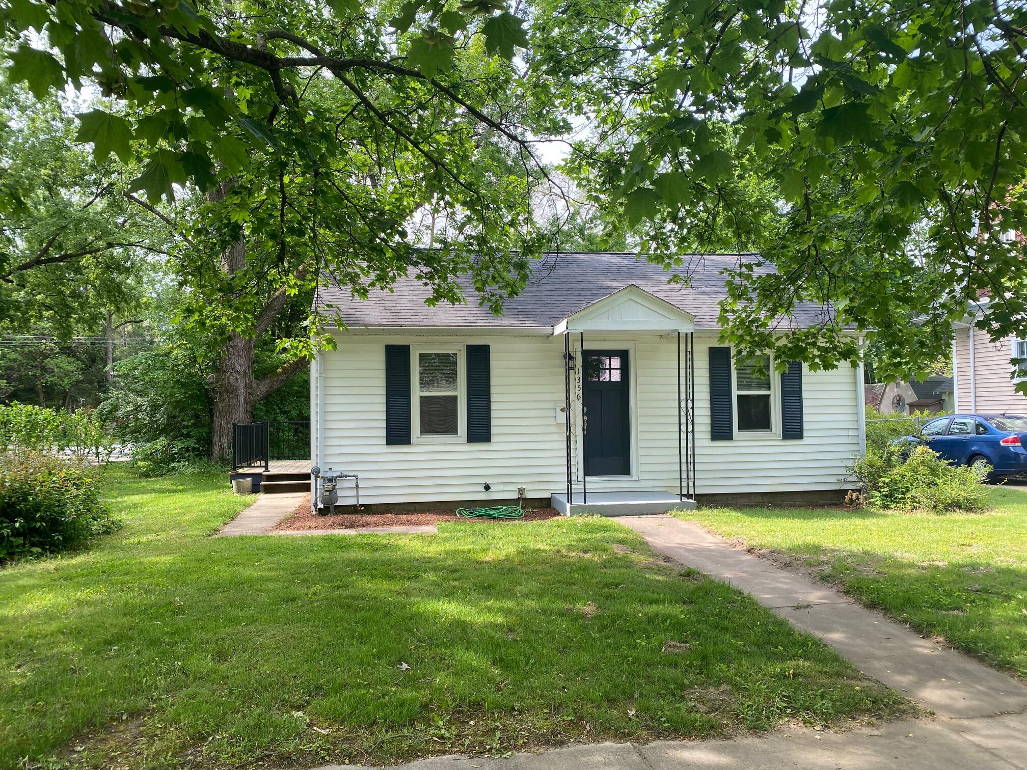 1356 Sheridan Avenue Niles MI 49120