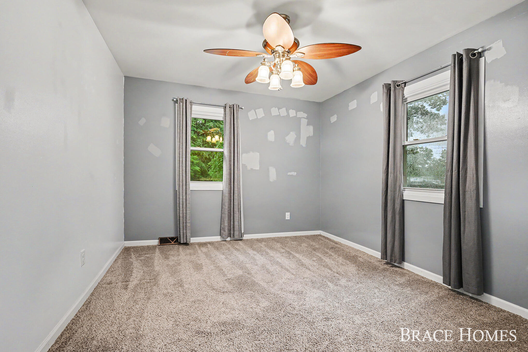 7575 Regal Avenue SE Grand Rapids MI 49548