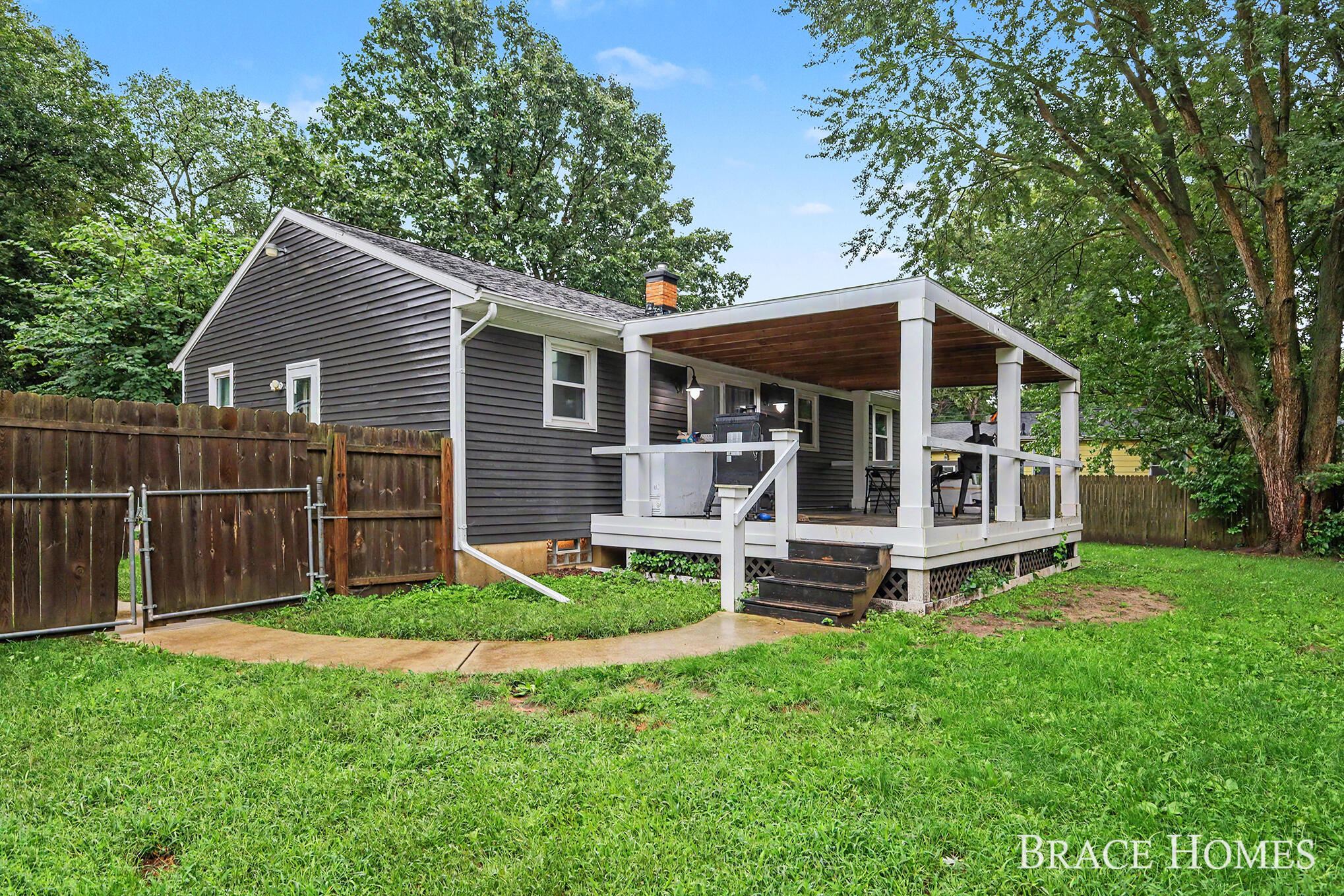 7575 Regal Avenue SE Grand Rapids MI 49548