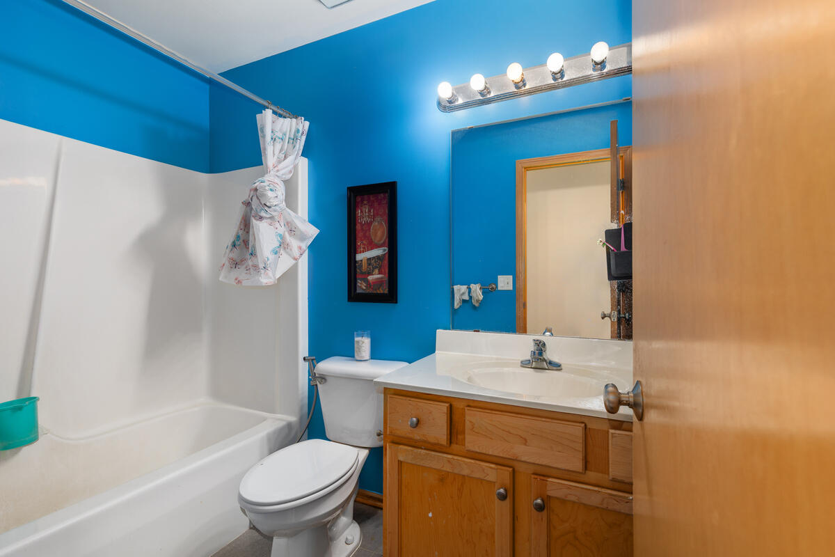 3711 Cedar Landing Drive SE Grand Rapids MI 49512