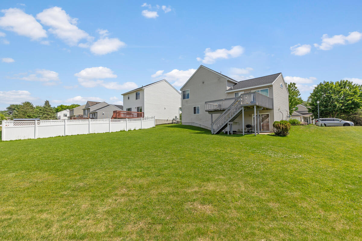 3711 Cedar Landing Drive SE Grand Rapids MI 49512