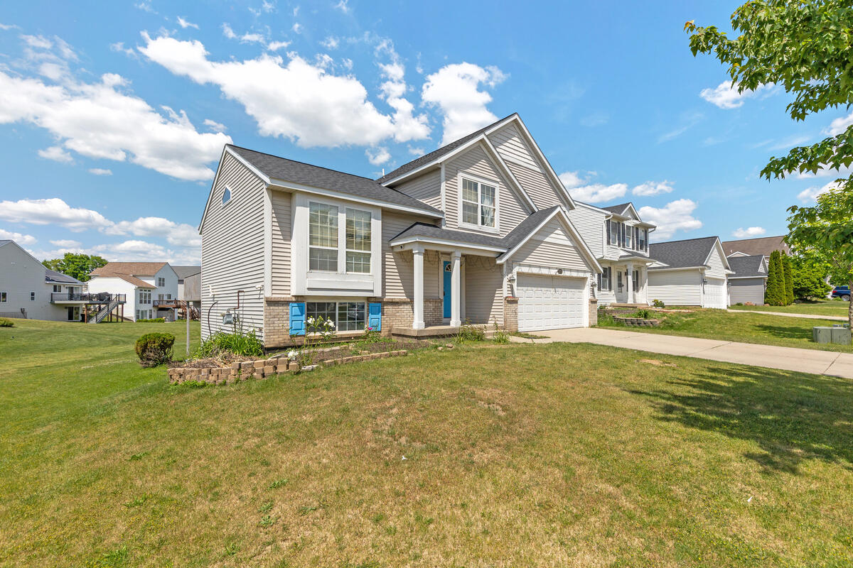 3711 Cedar Landing Drive SE Grand Rapids MI 49512