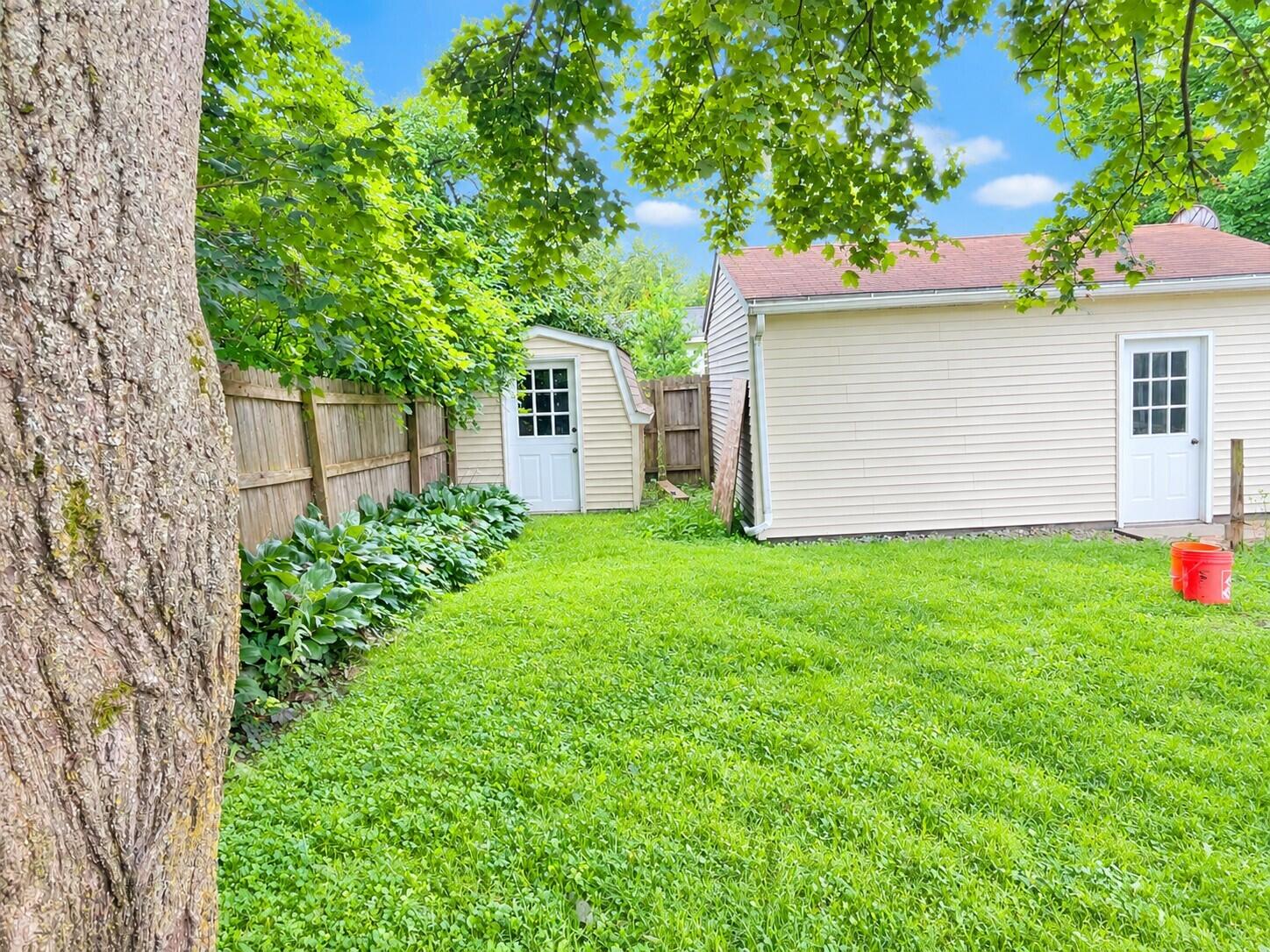 1822 Mayfair Drive NE Grand Rapids MI 49503