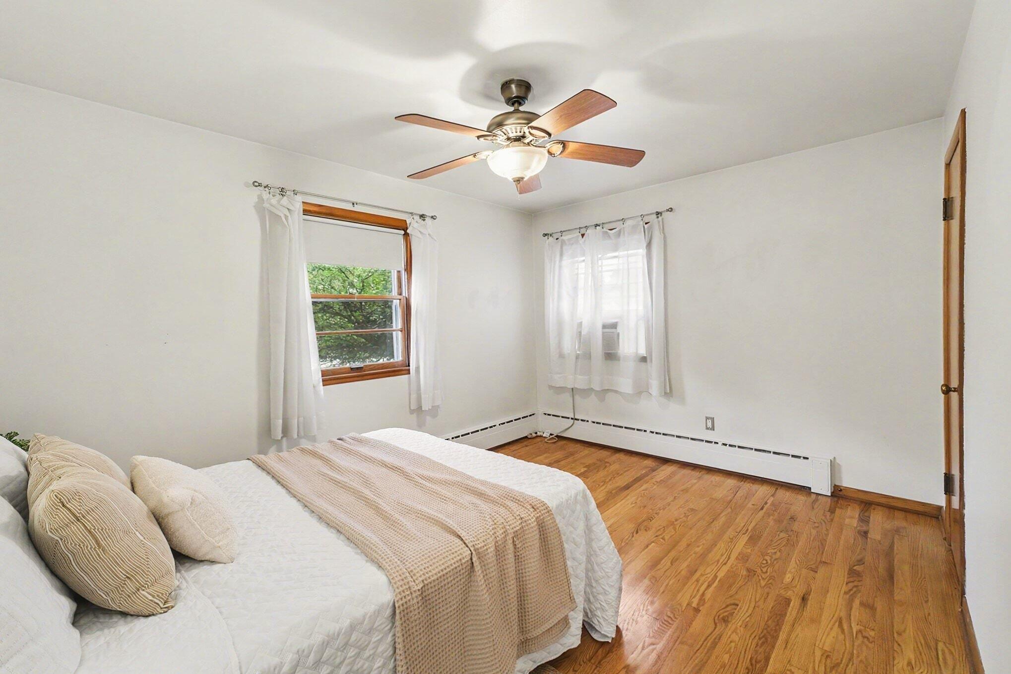 2162 Finsbury Lane NW Grand Rapids MI 49504