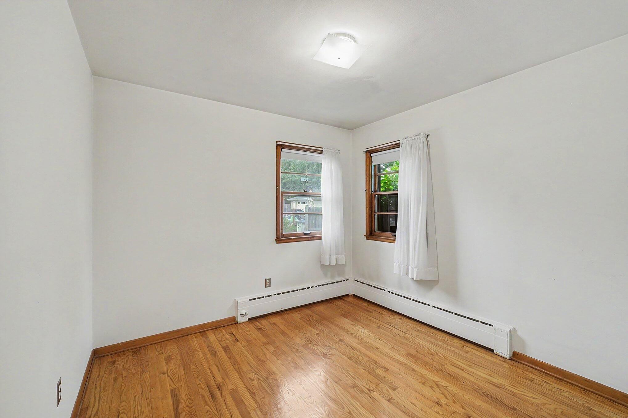 2162 Finsbury Lane NW Grand Rapids MI 49504