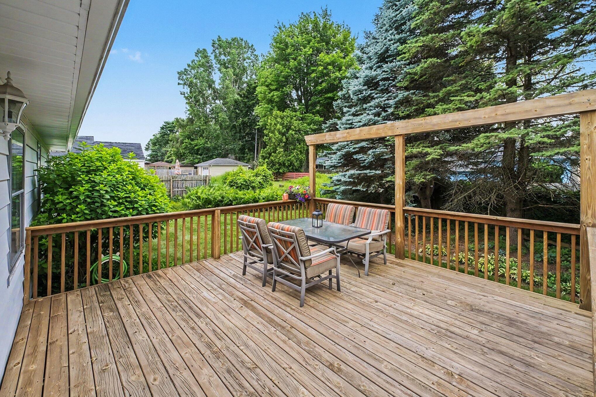 2162 Finsbury Lane NW Grand Rapids MI 49504