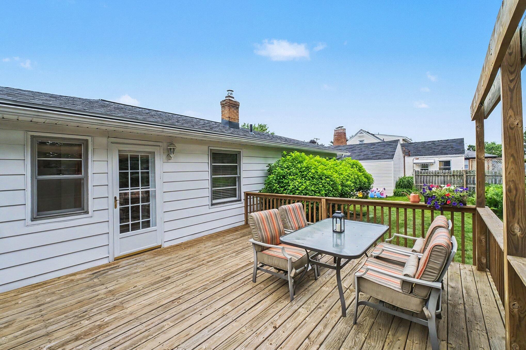 2162 Finsbury Lane NW Grand Rapids MI 49504