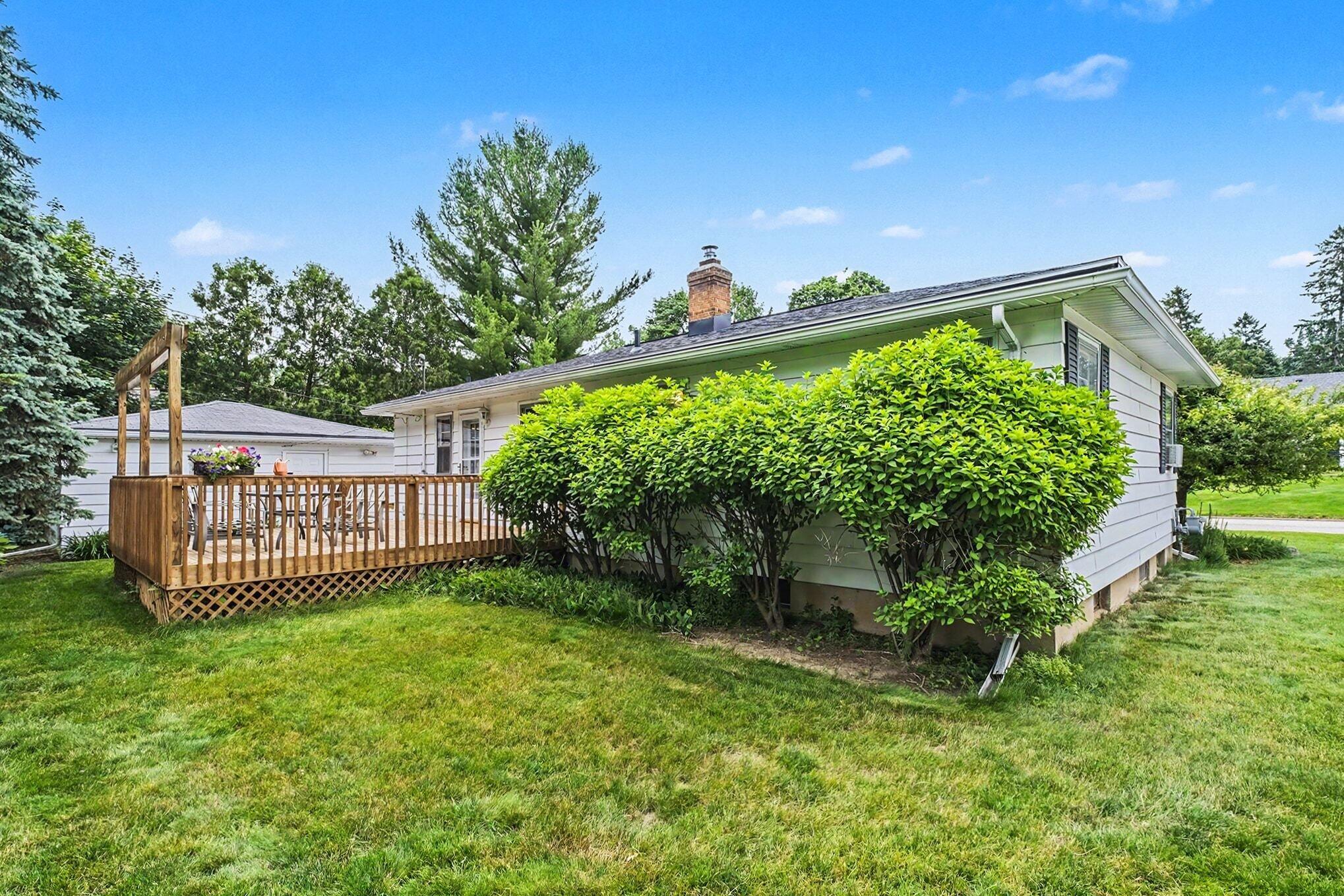 2162 Finsbury Lane NW Grand Rapids MI 49504