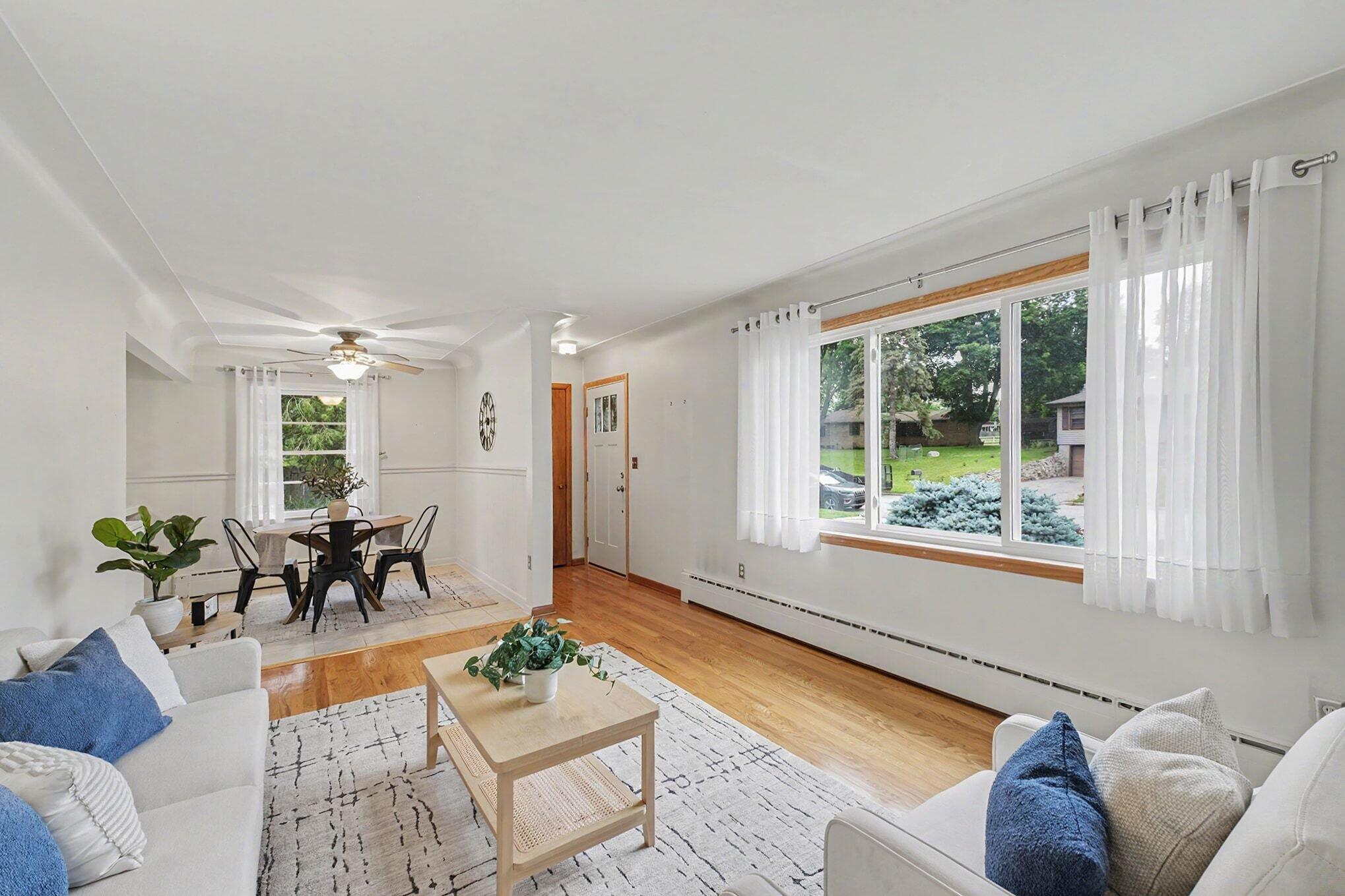 2162 Finsbury Lane NW Grand Rapids MI 49504
