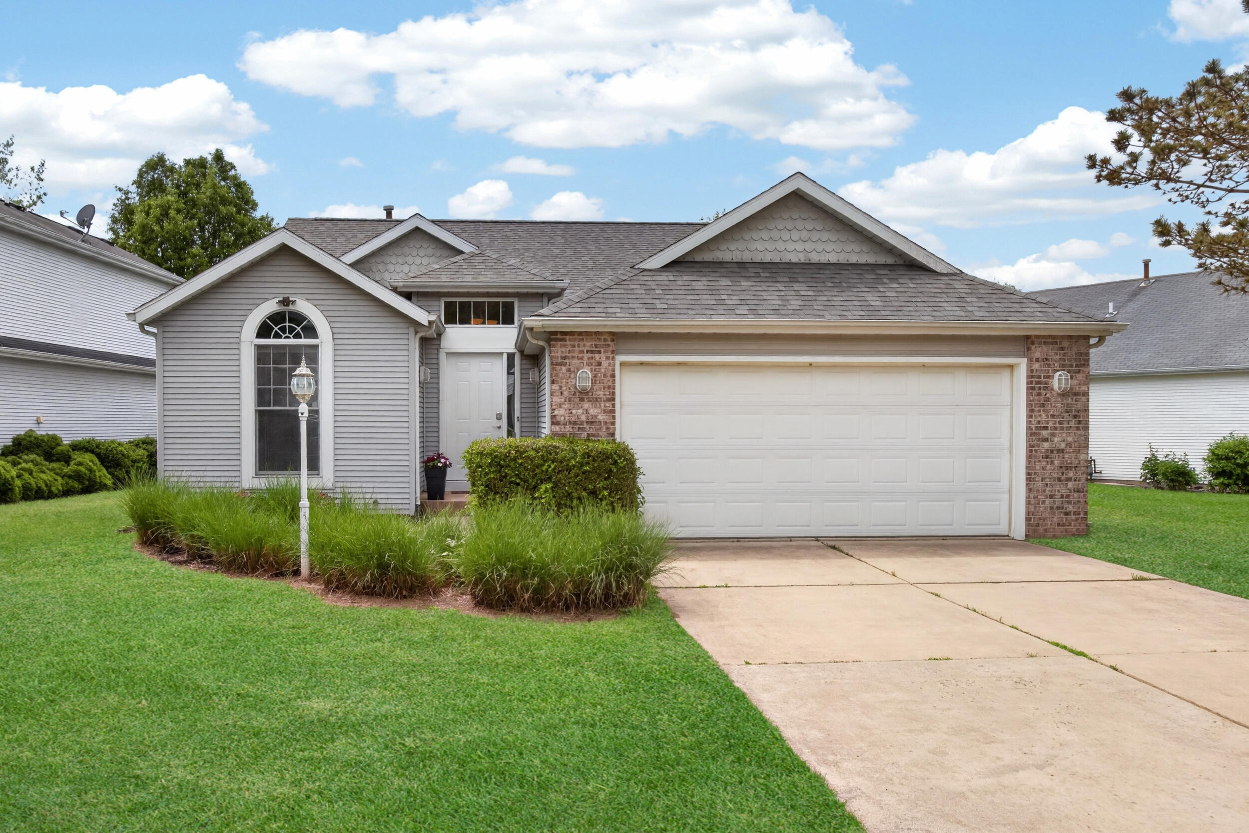 604 N Cygnet Lake Drive Benton Harbor MI 49022