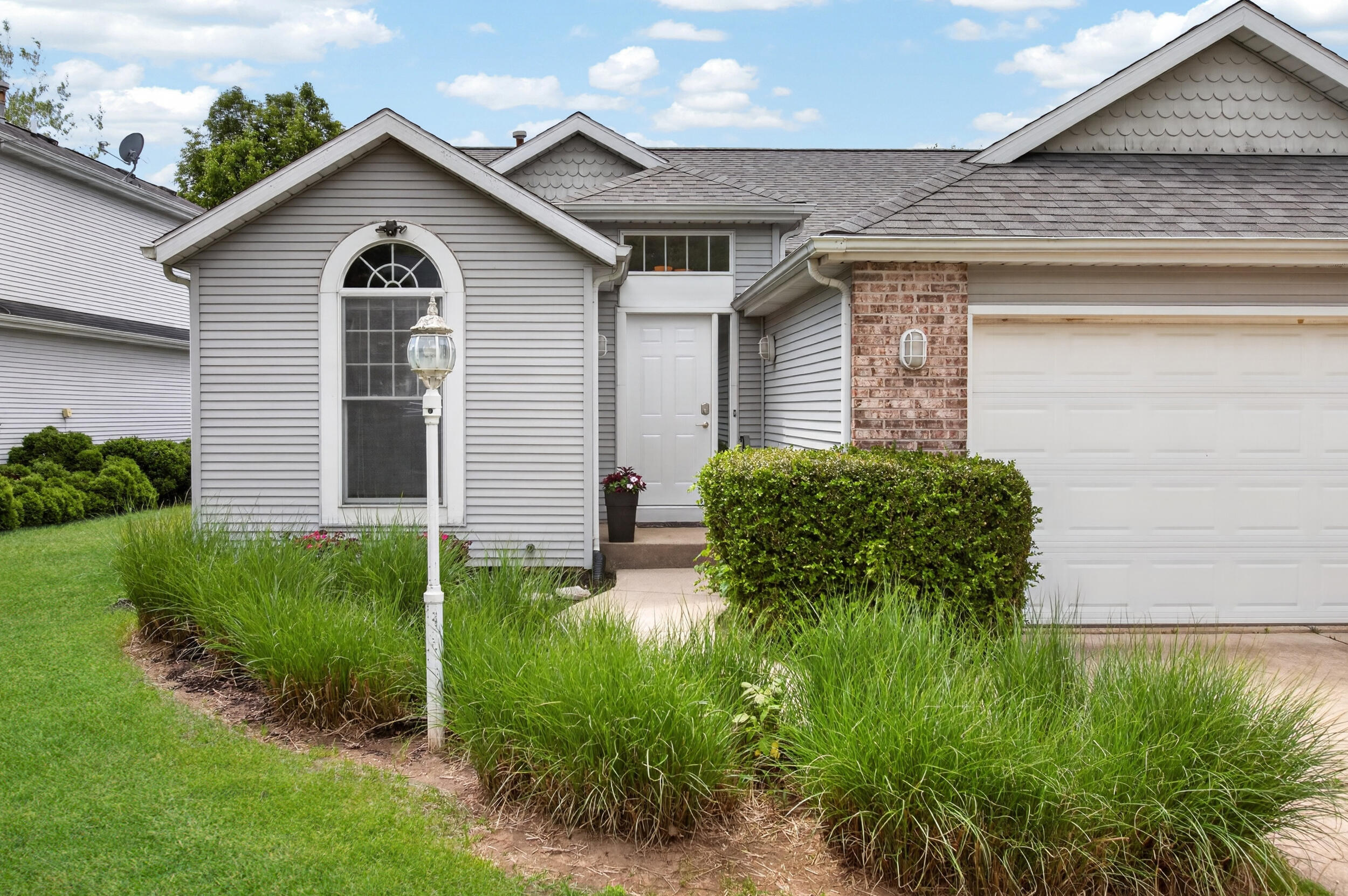 604 N Cygnet Lake Drive Benton Harbor MI 49022