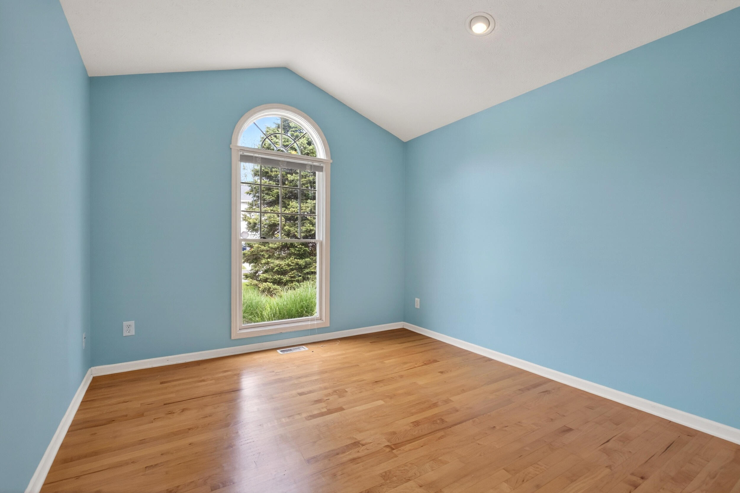 604 N Cygnet Lake Drive Benton Harbor MI 49022