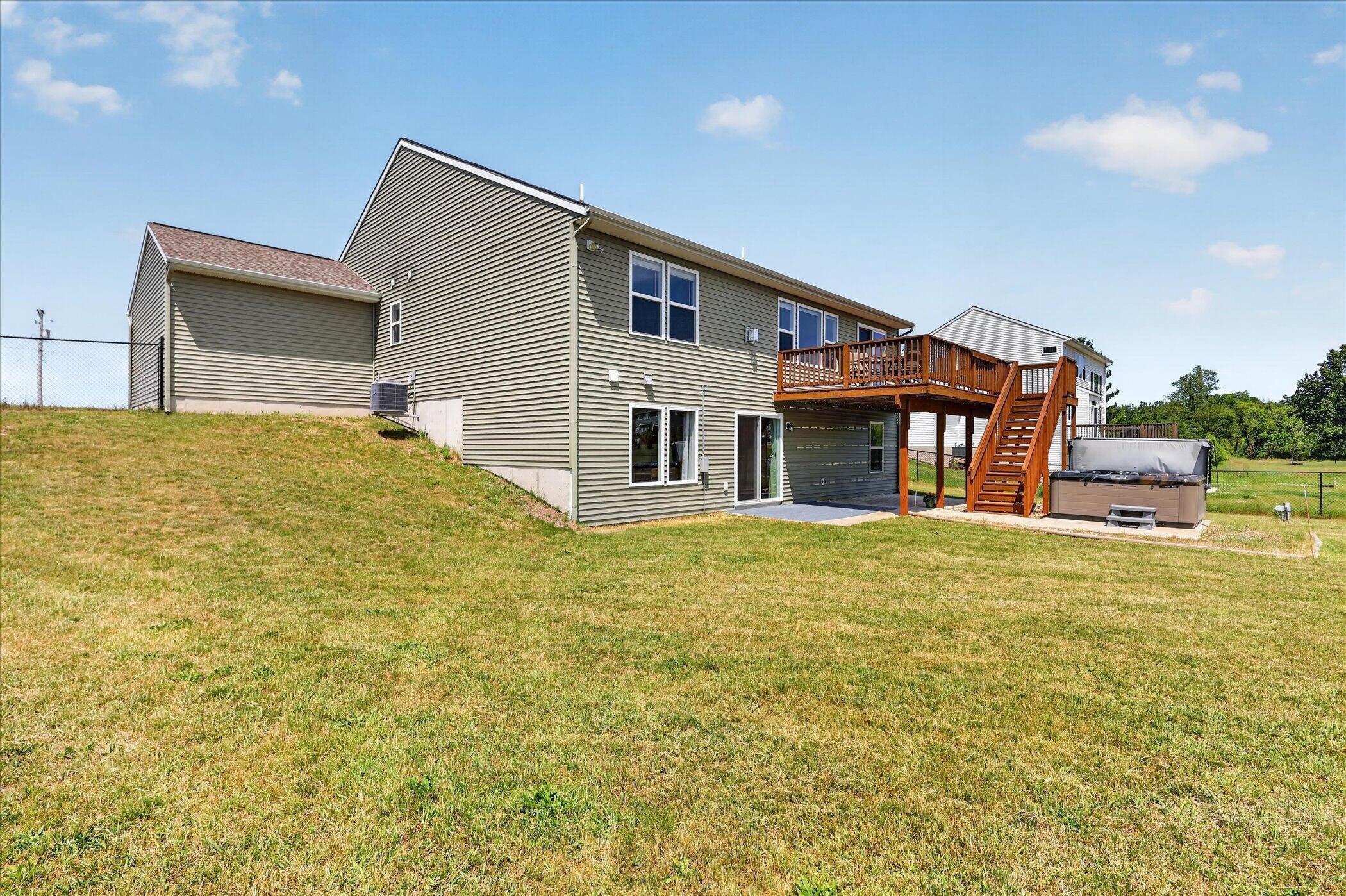 5832 Thornapple River Drive SE Grand Rapids MI 49512