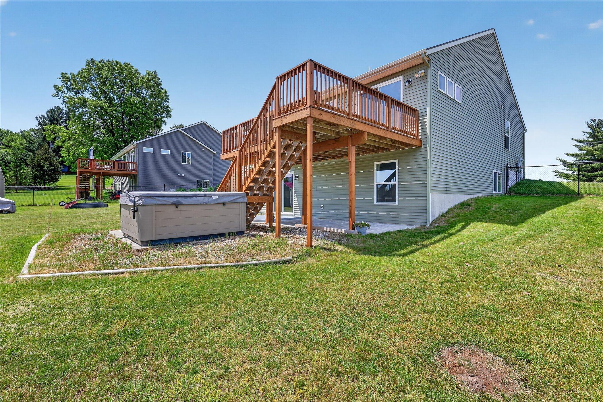 5832 Thornapple River Drive SE Grand Rapids MI 49512