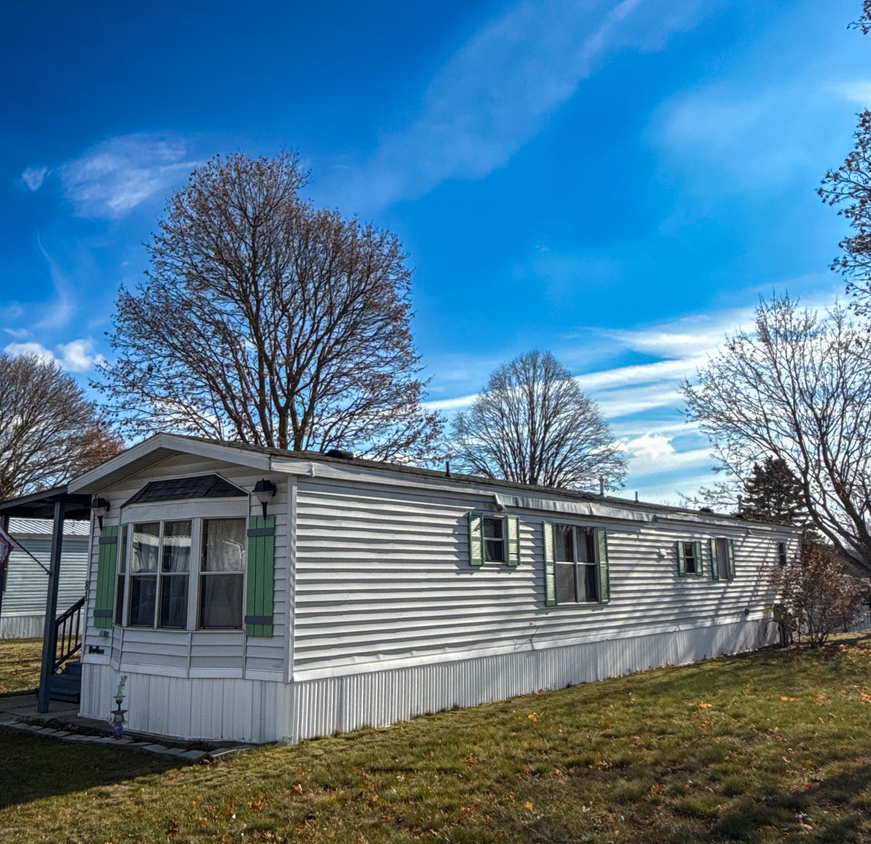 81 Cherry Court Muskegon MI 49445