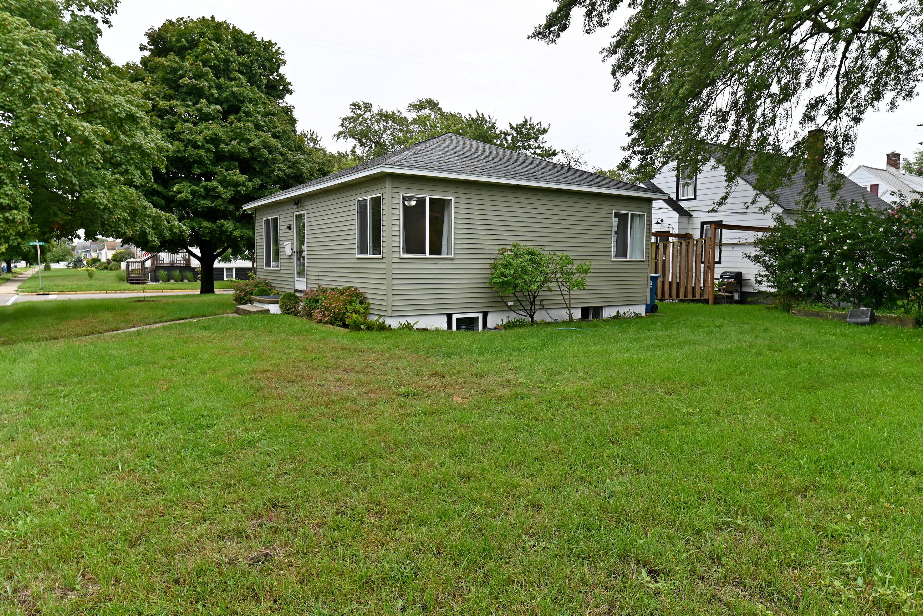 940 Grant Avenue Grand Haven MI 49417