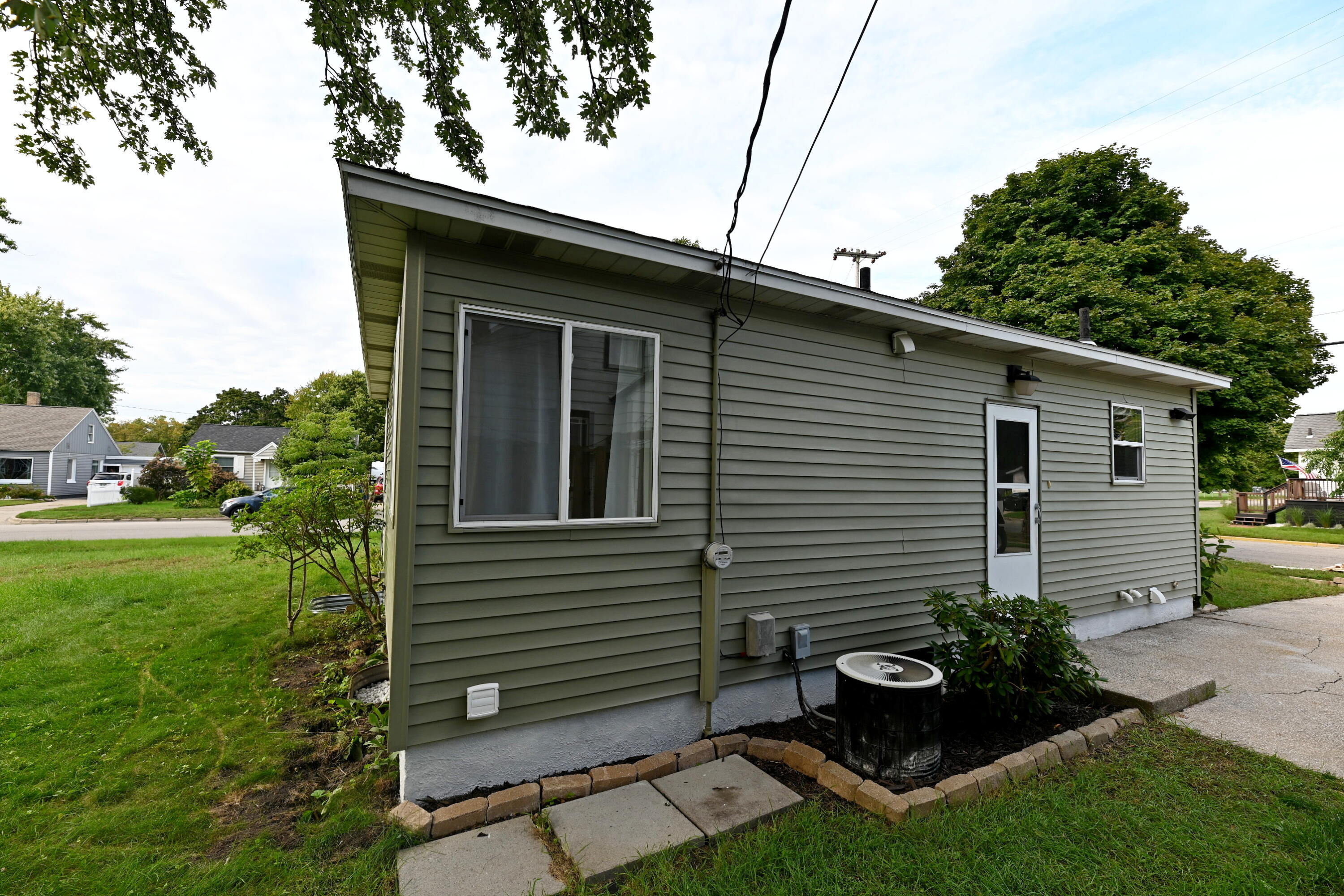 940 Grant Avenue Grand Haven MI 49417
