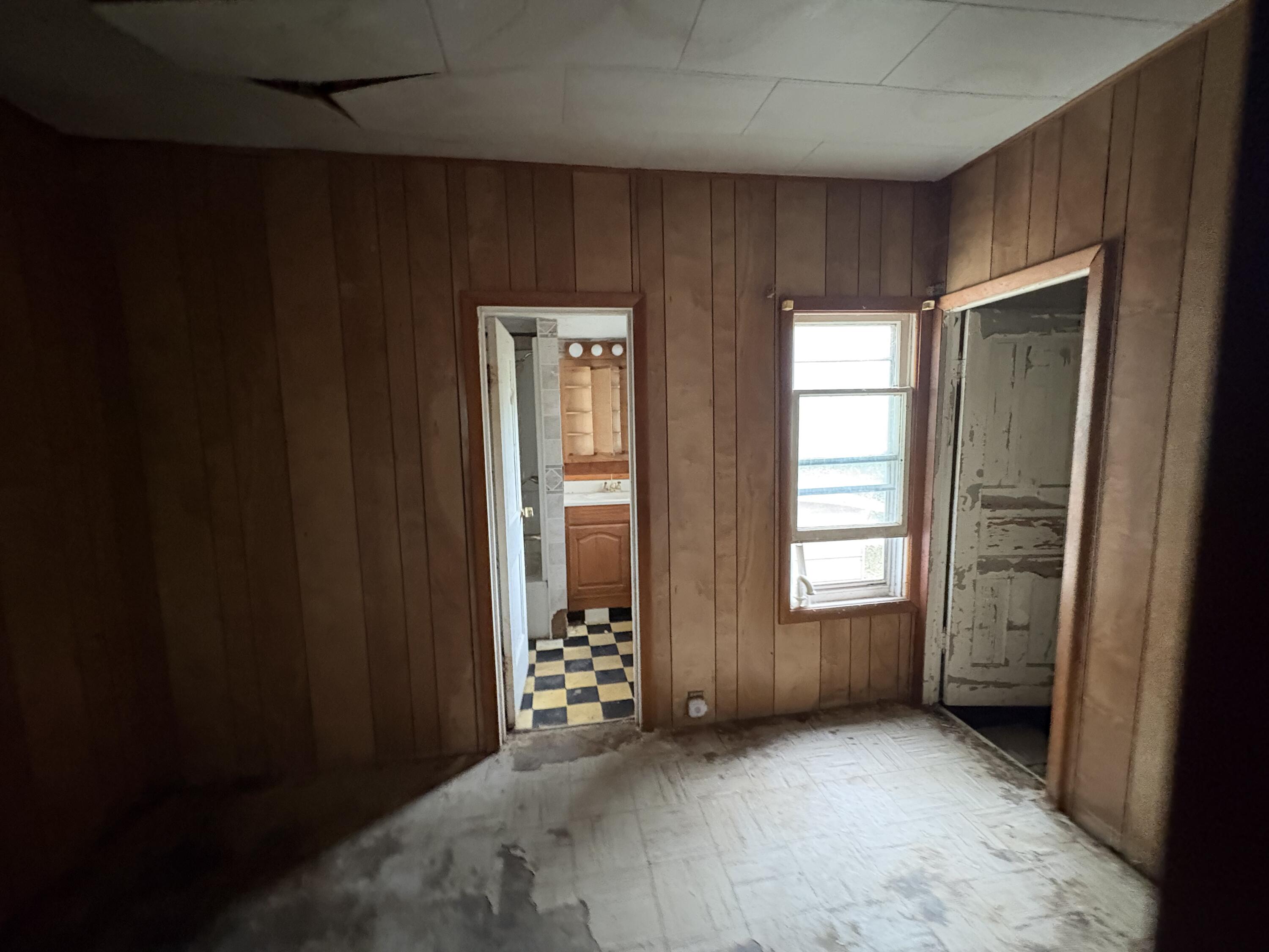 253 Pearl Street South Haven MI 49090