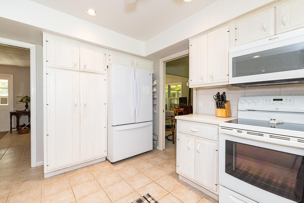 5827 Jacille Avenue Kalamazoo MI 49048