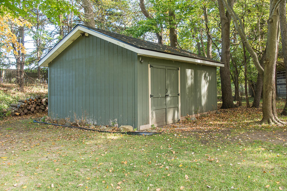 5827 Jacille Avenue Kalamazoo MI 49048