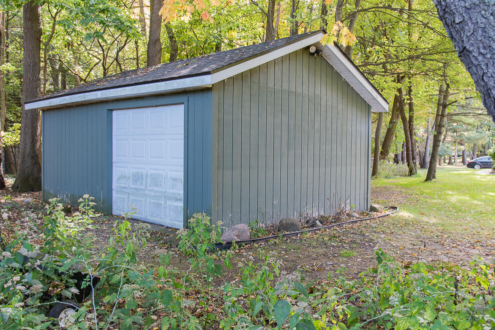 5827 Jacille Avenue Kalamazoo MI 49048