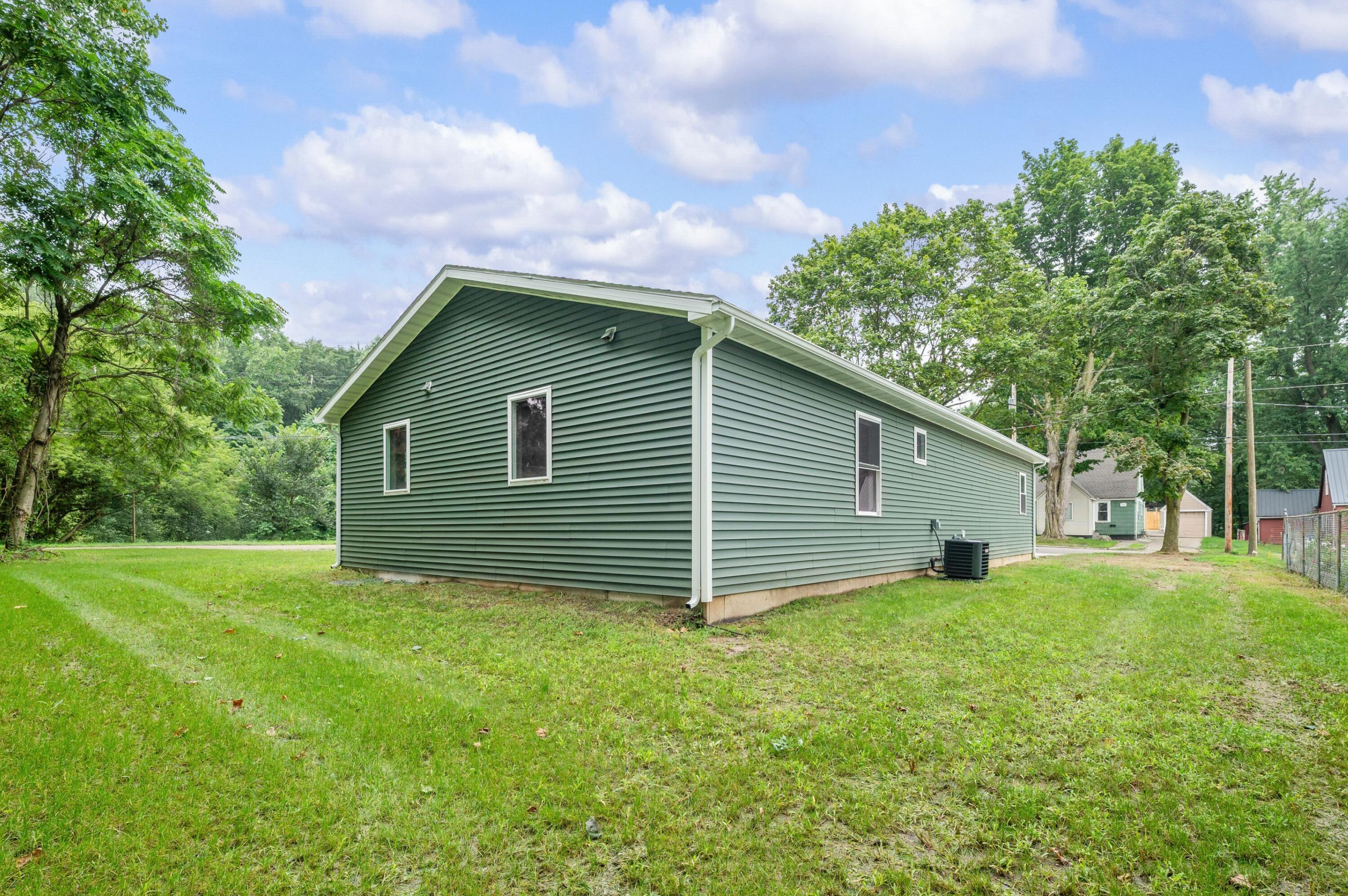 584 1st Court Niles MI 49120