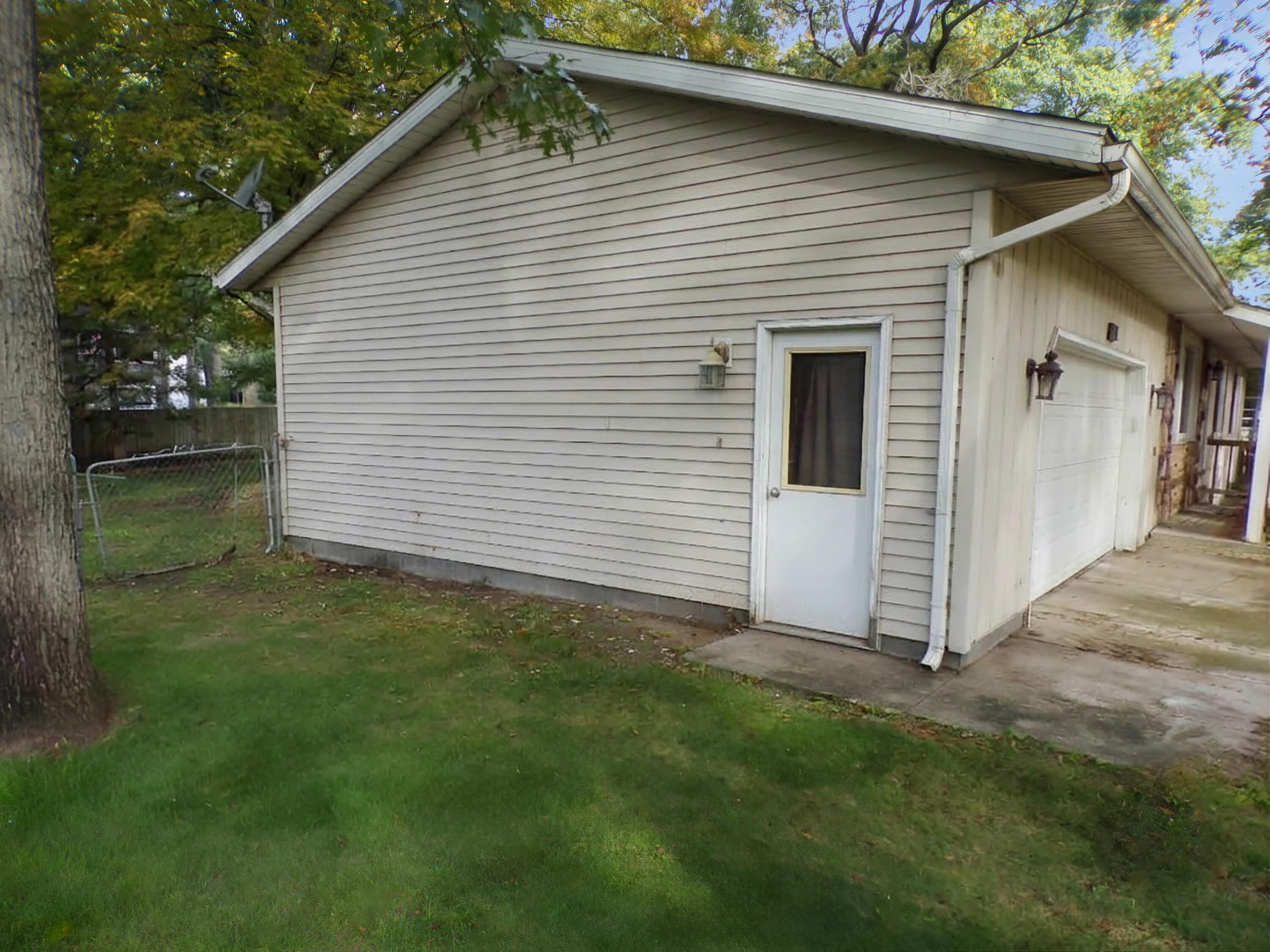 1301 Linden Drive Muskegon MI 49445