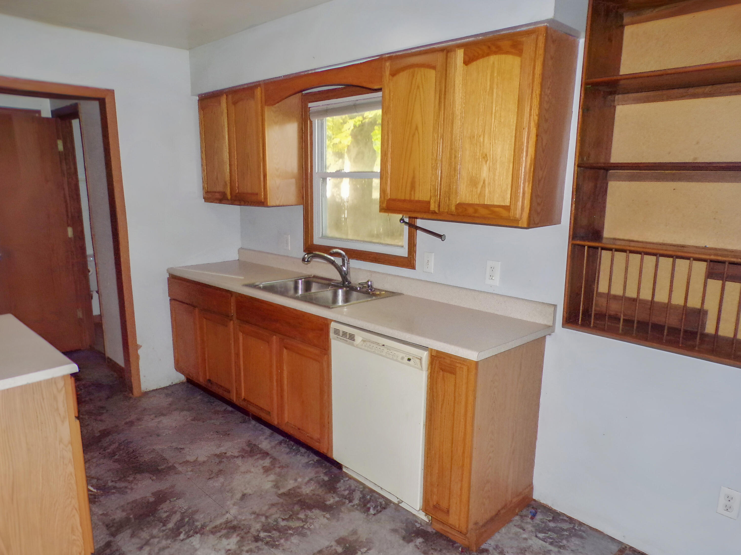 1301 Linden Drive Muskegon MI 49445