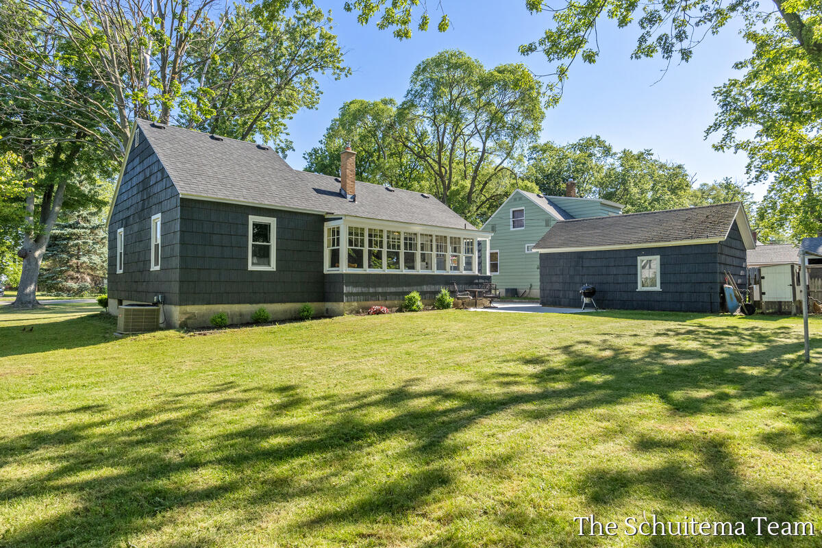 640 E 11th Street Holland MI 49423
