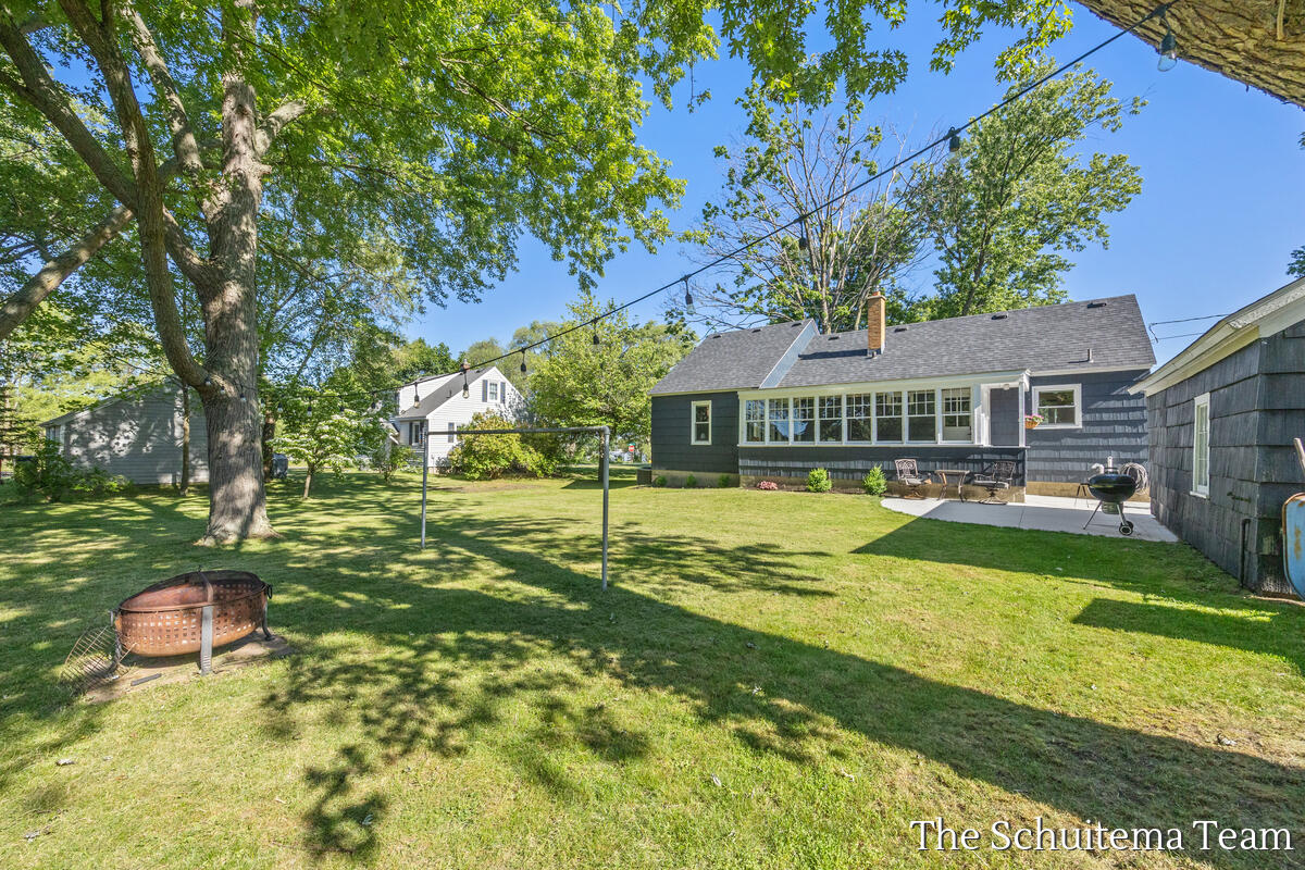 640 E 11th Street Holland MI 49423