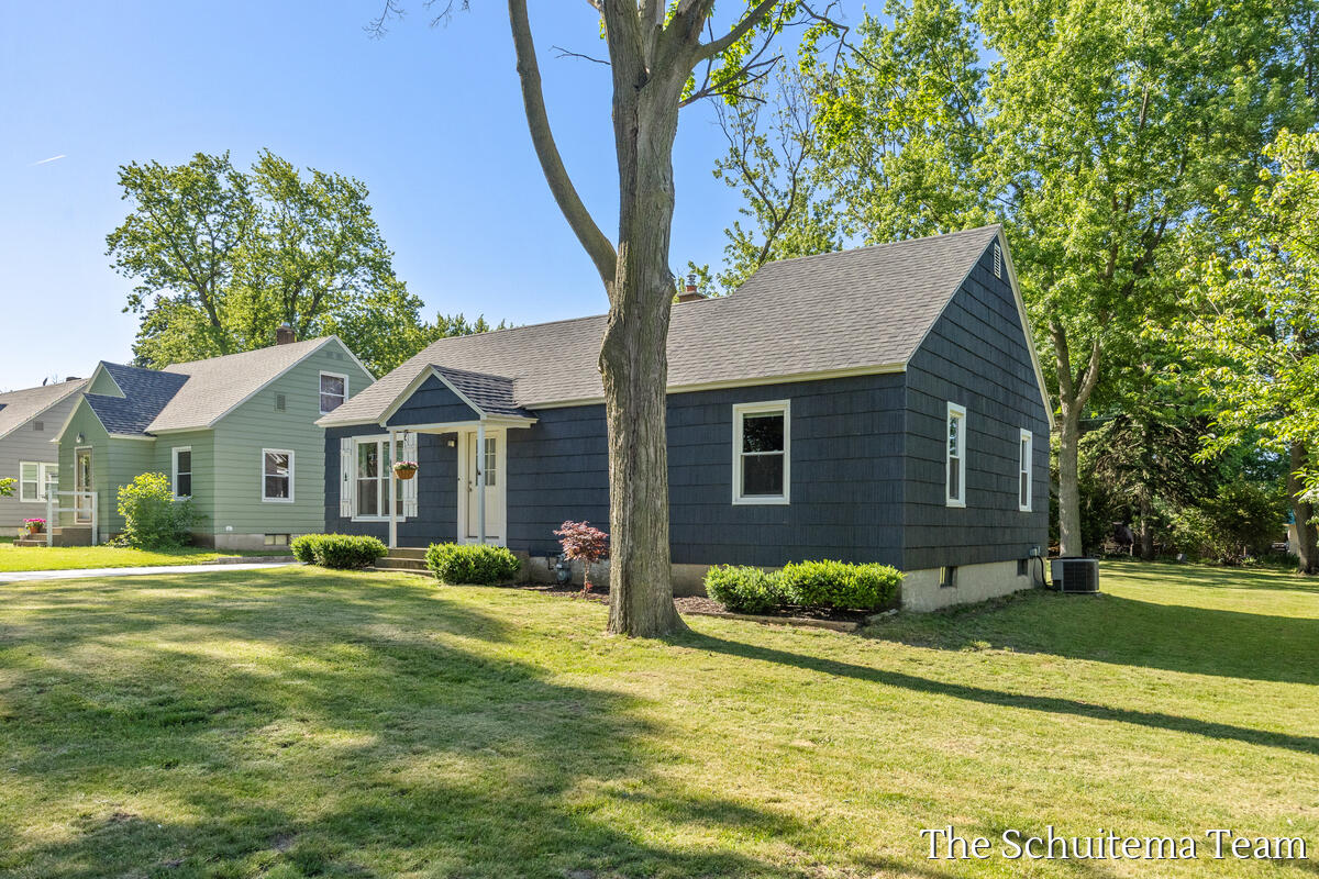 640 E 11th Street Holland MI 49423