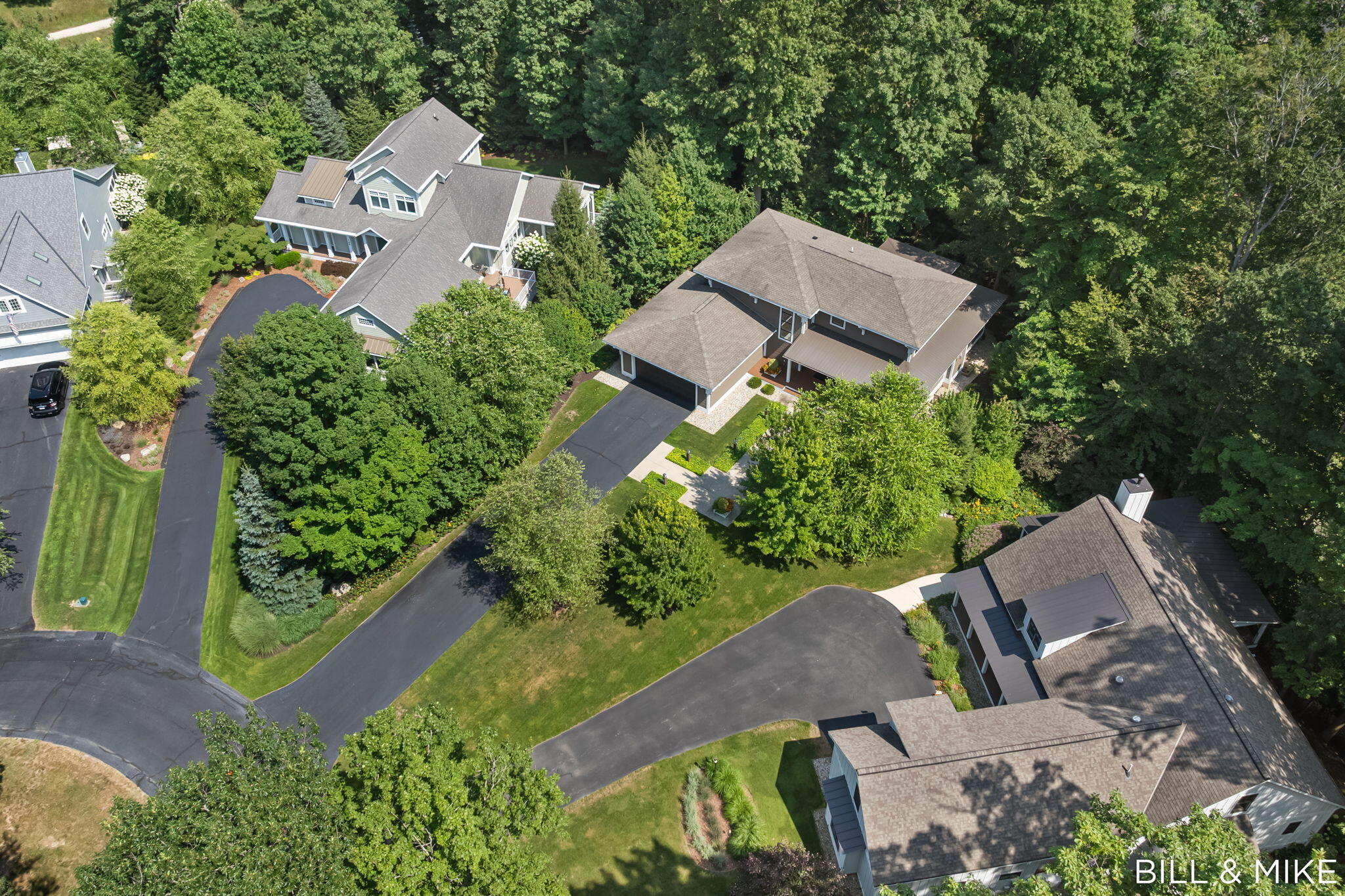 150 W Shore Woods Douglas MI 49406