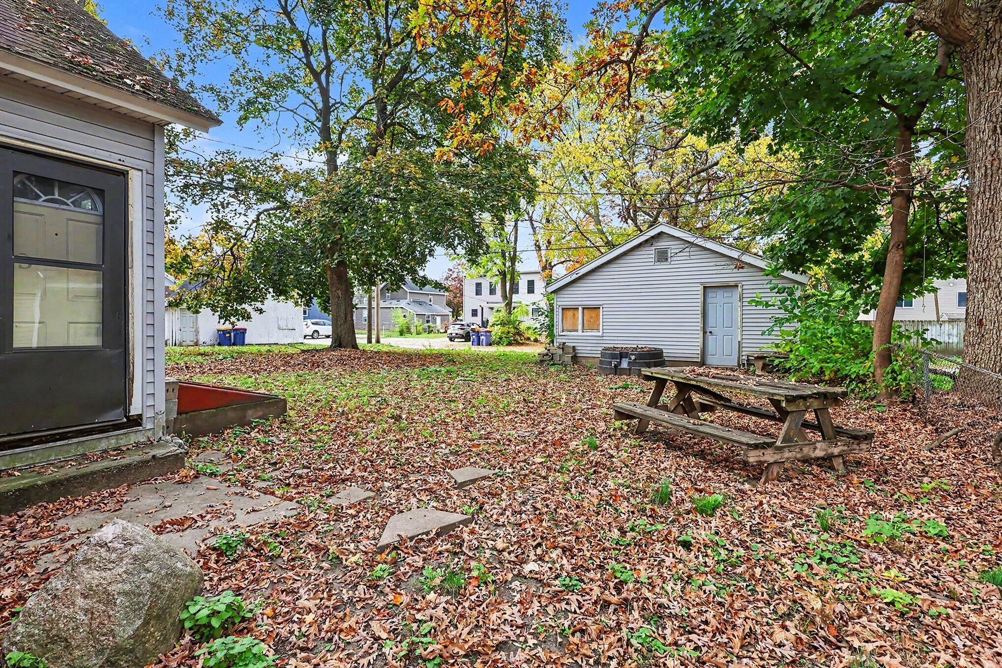 41 SW Gold Avenue SW Grand Rapids MI 49504