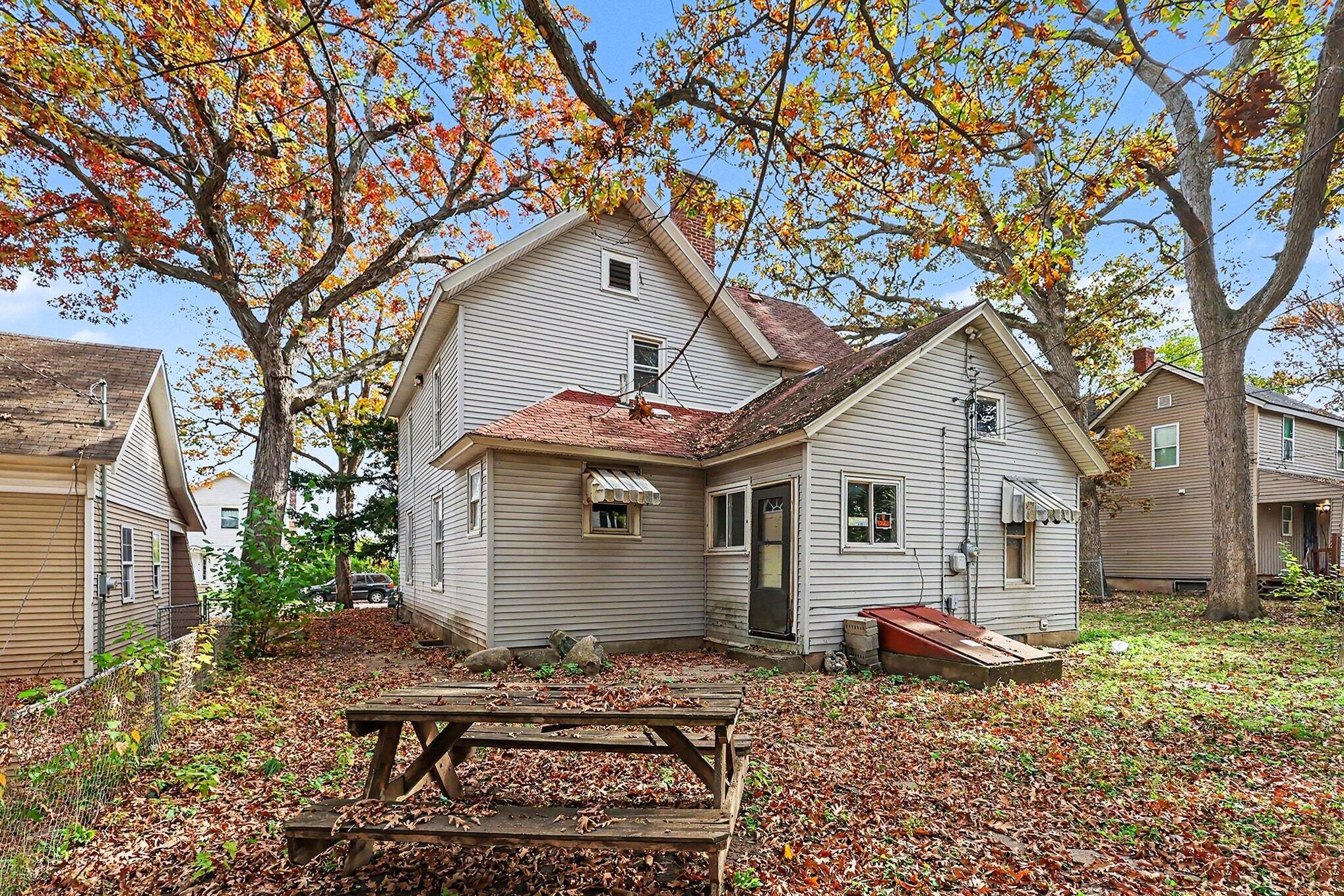 41 SW Gold Avenue SW Grand Rapids MI 49504