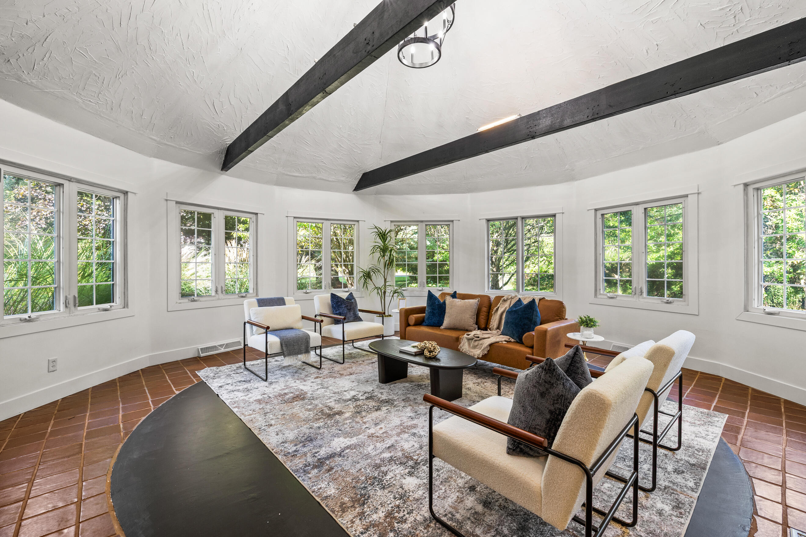 2325 Indian Mill Creek NW Grand Rapids MI 49544