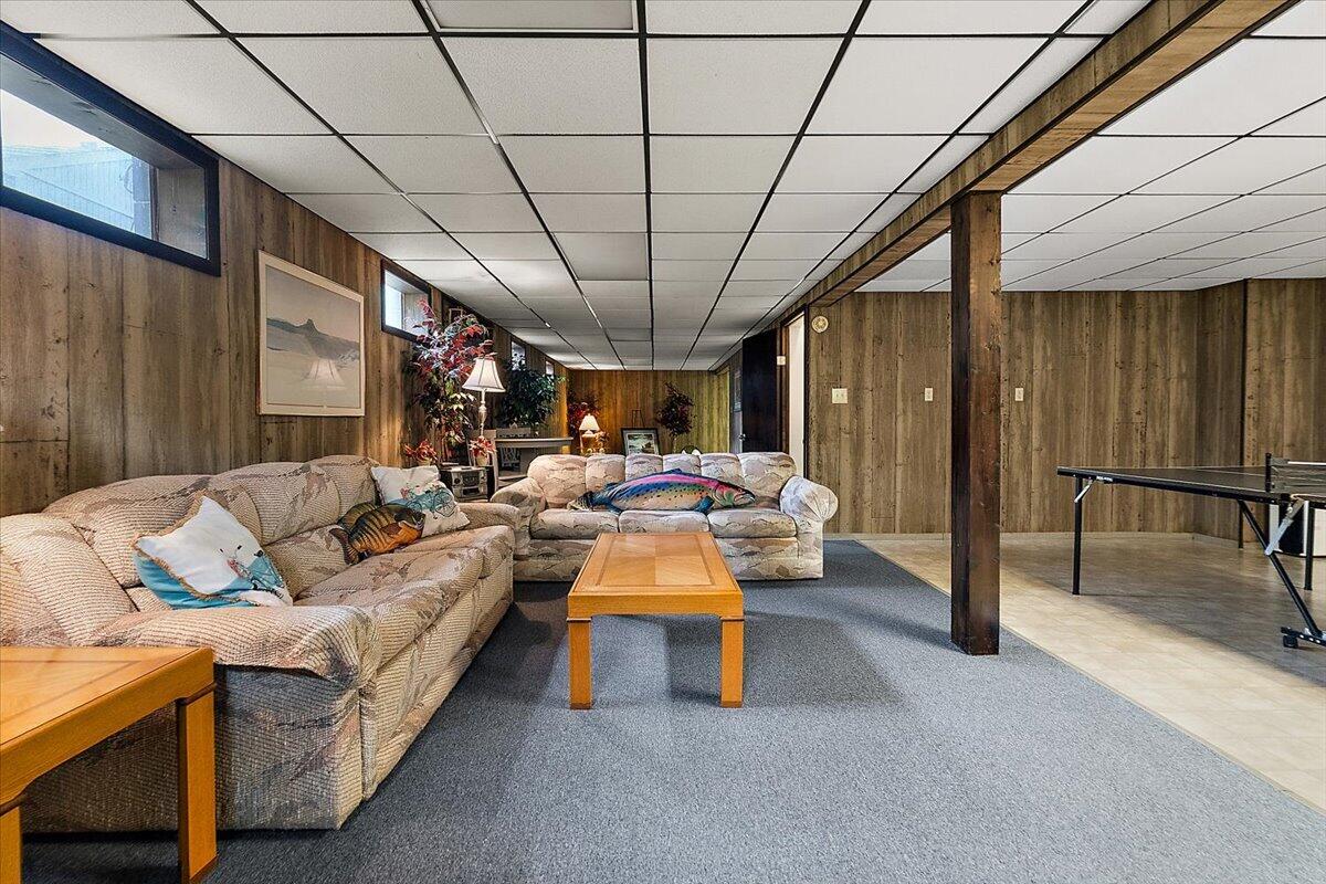 5501 Sunset Path Stevensville MI 49127