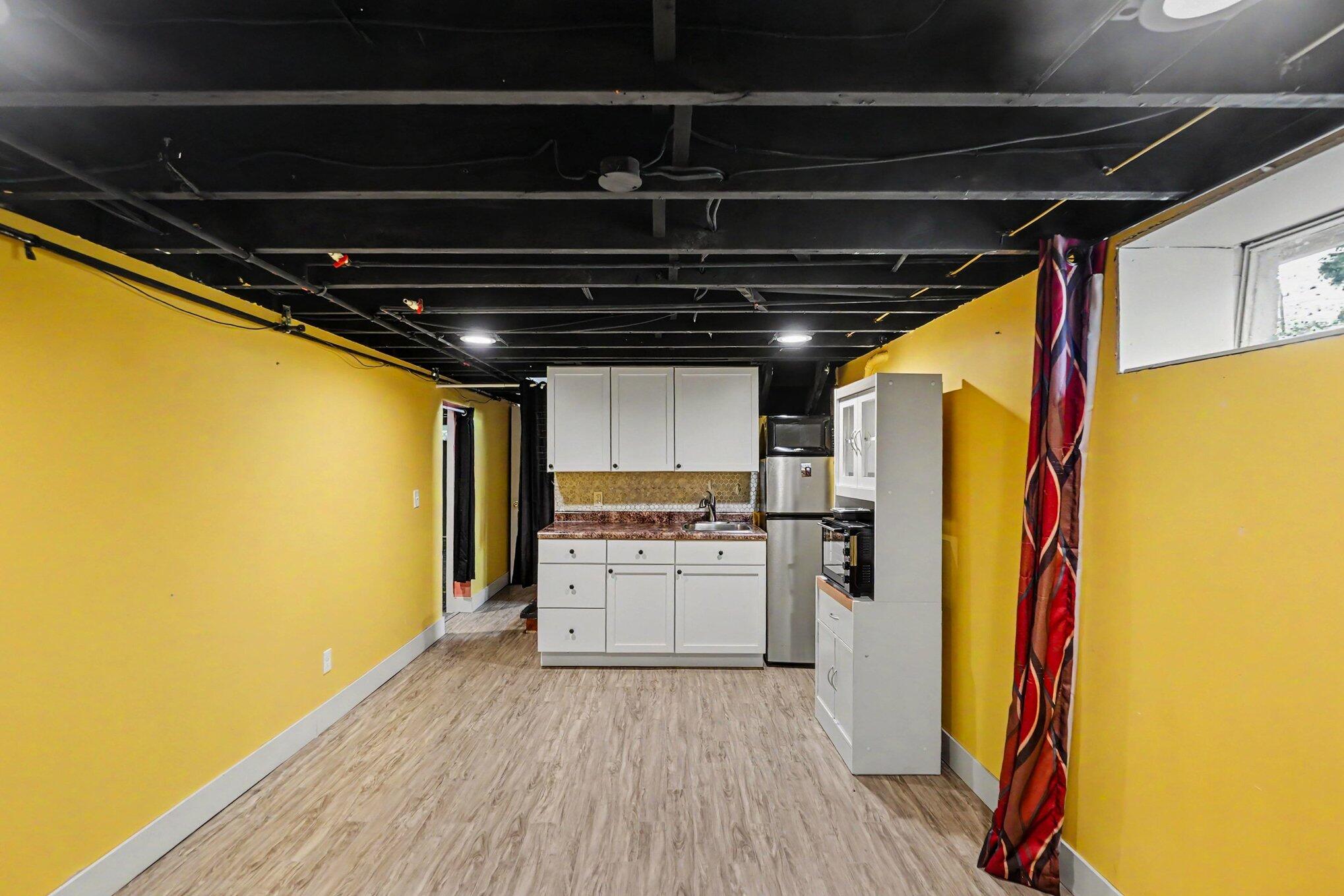1262 NE Beechwood Street NE Grand Rapids MI 49505