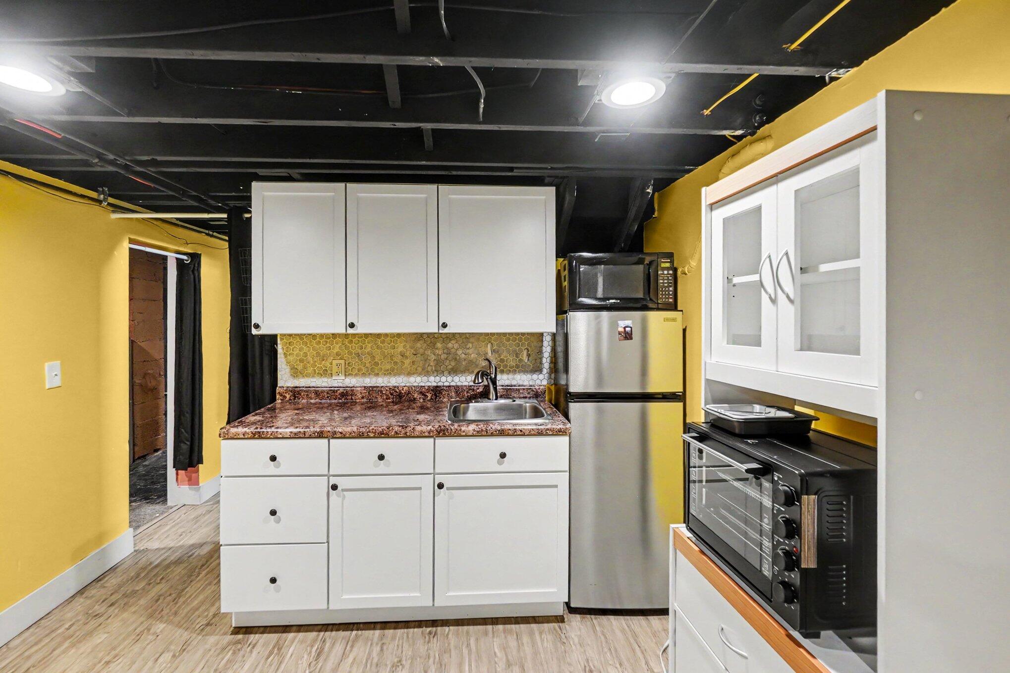 1262 NE Beechwood Street NE Grand Rapids MI 49505