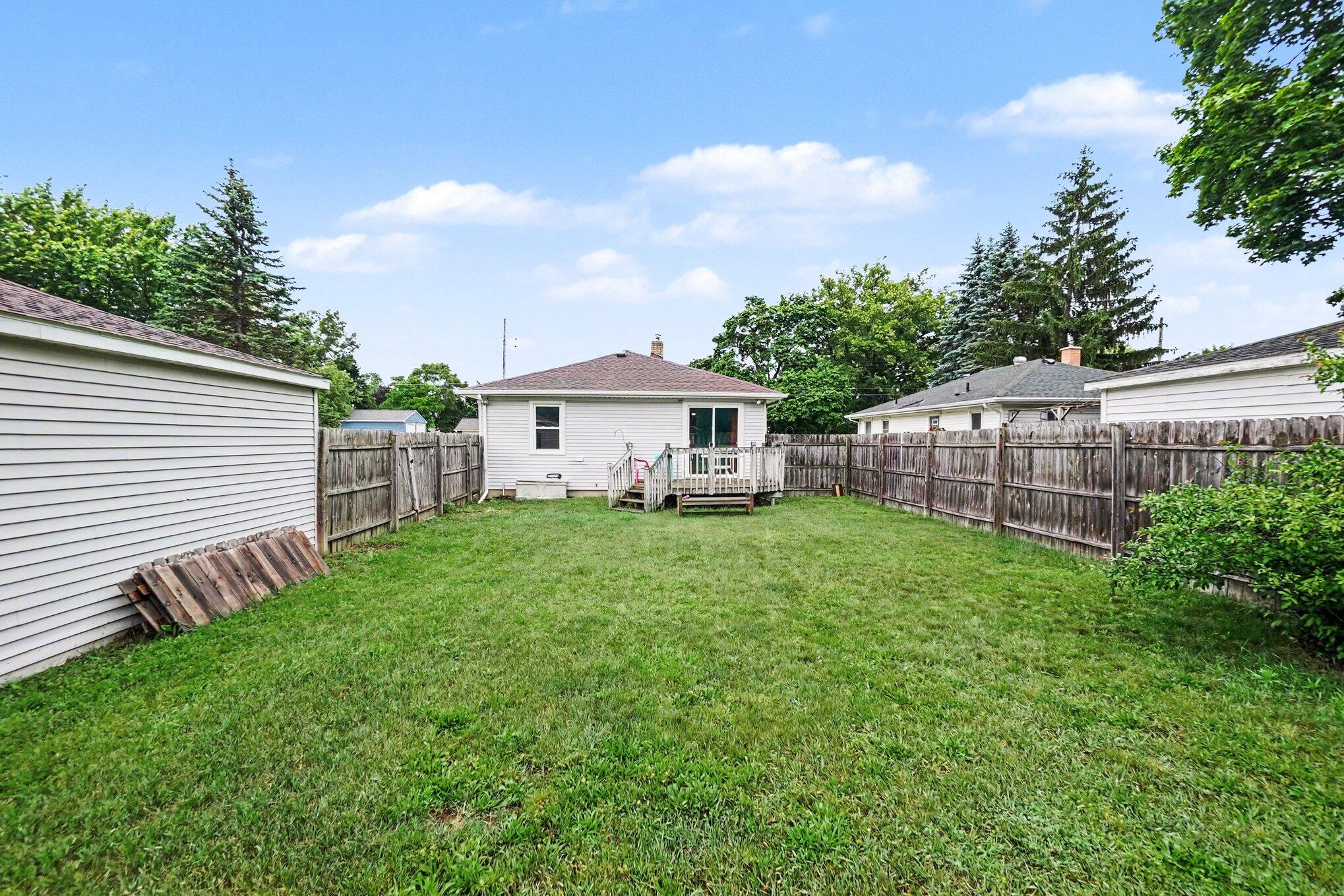 1262 NE Beechwood Street NE Grand Rapids MI 49505