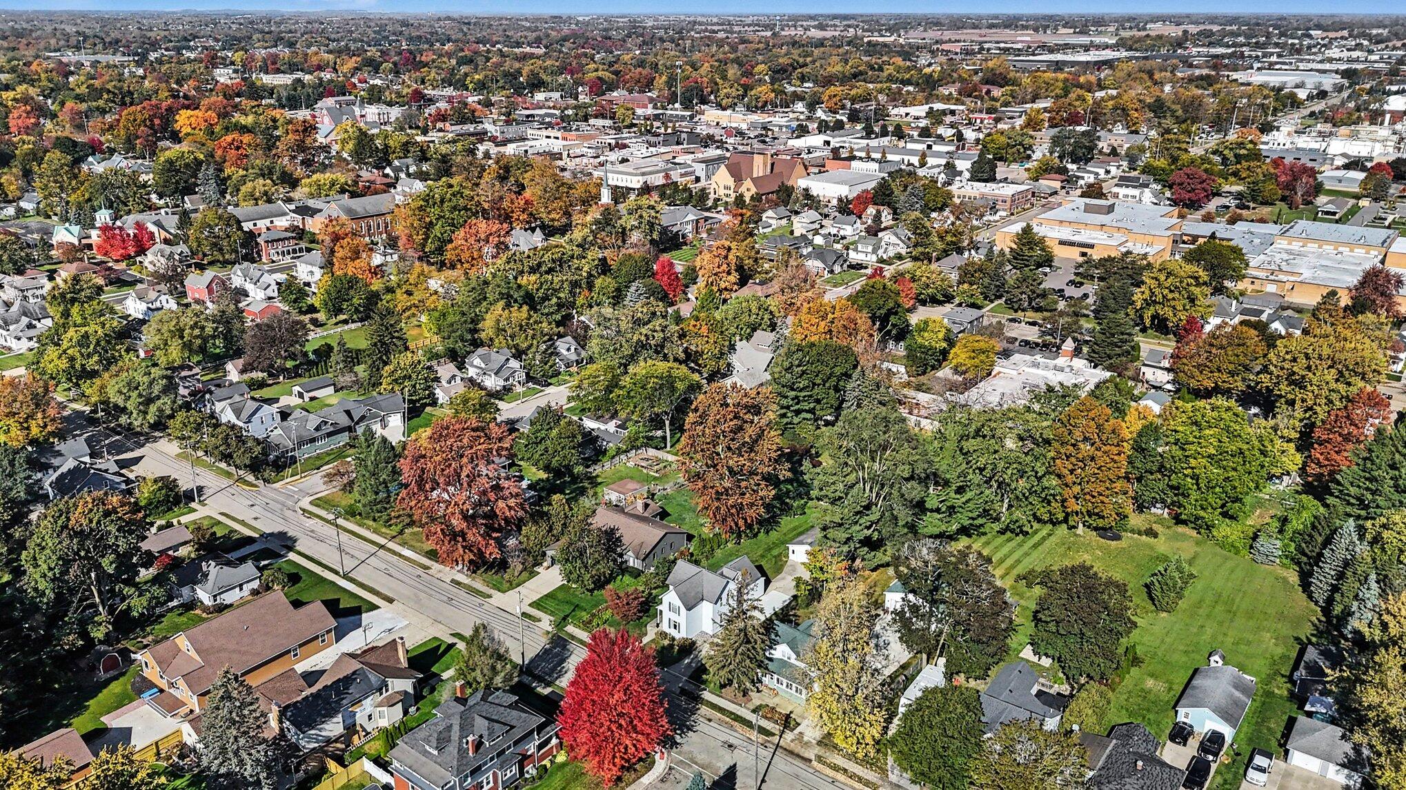 325 E Lincoln Avenue Zeeland MI 49464