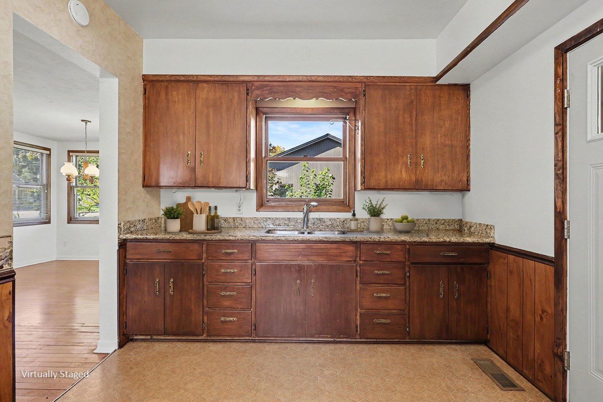 325 E Lincoln Avenue Zeeland MI 49464