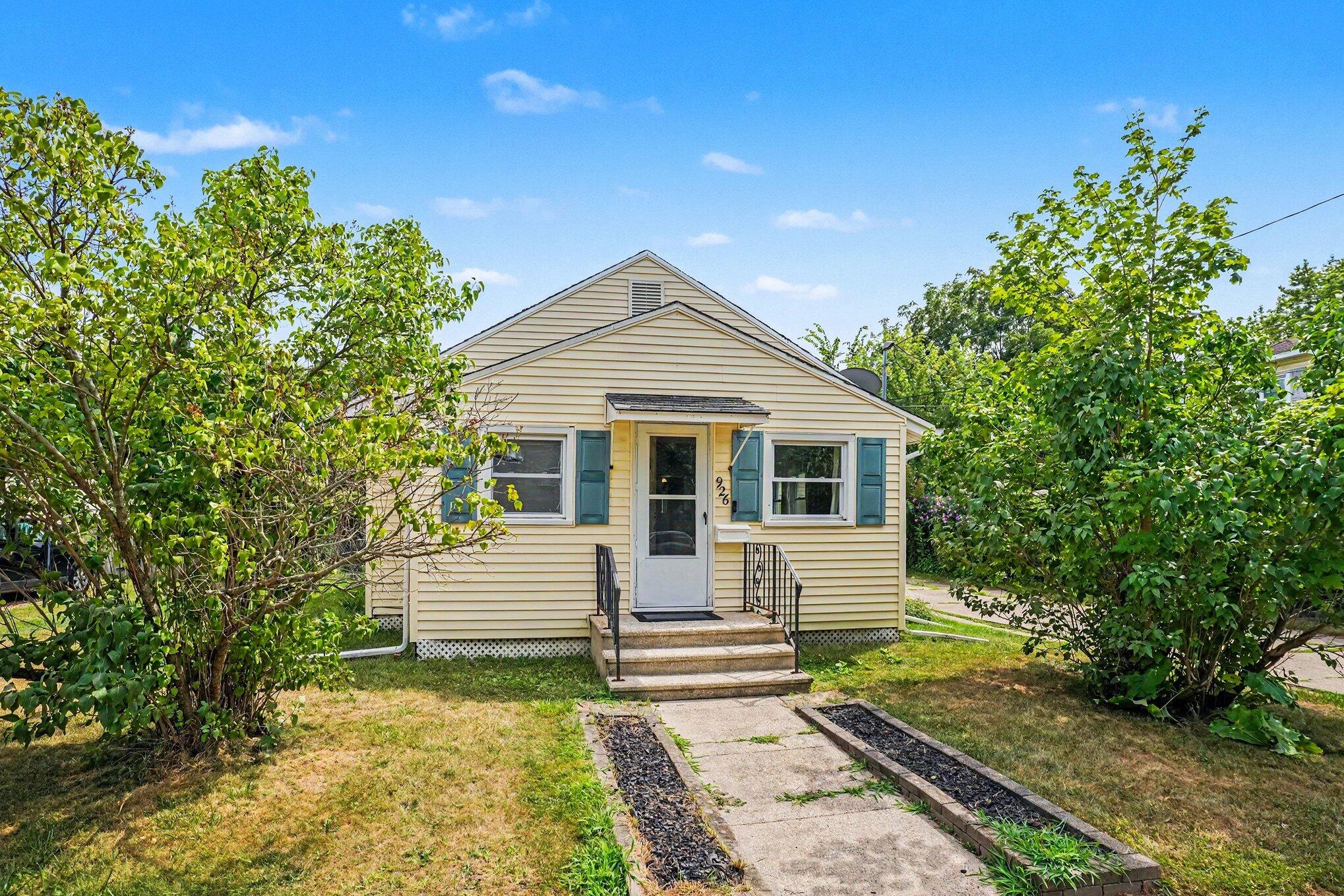 926 Foley Street Kalamazoo MI 49001