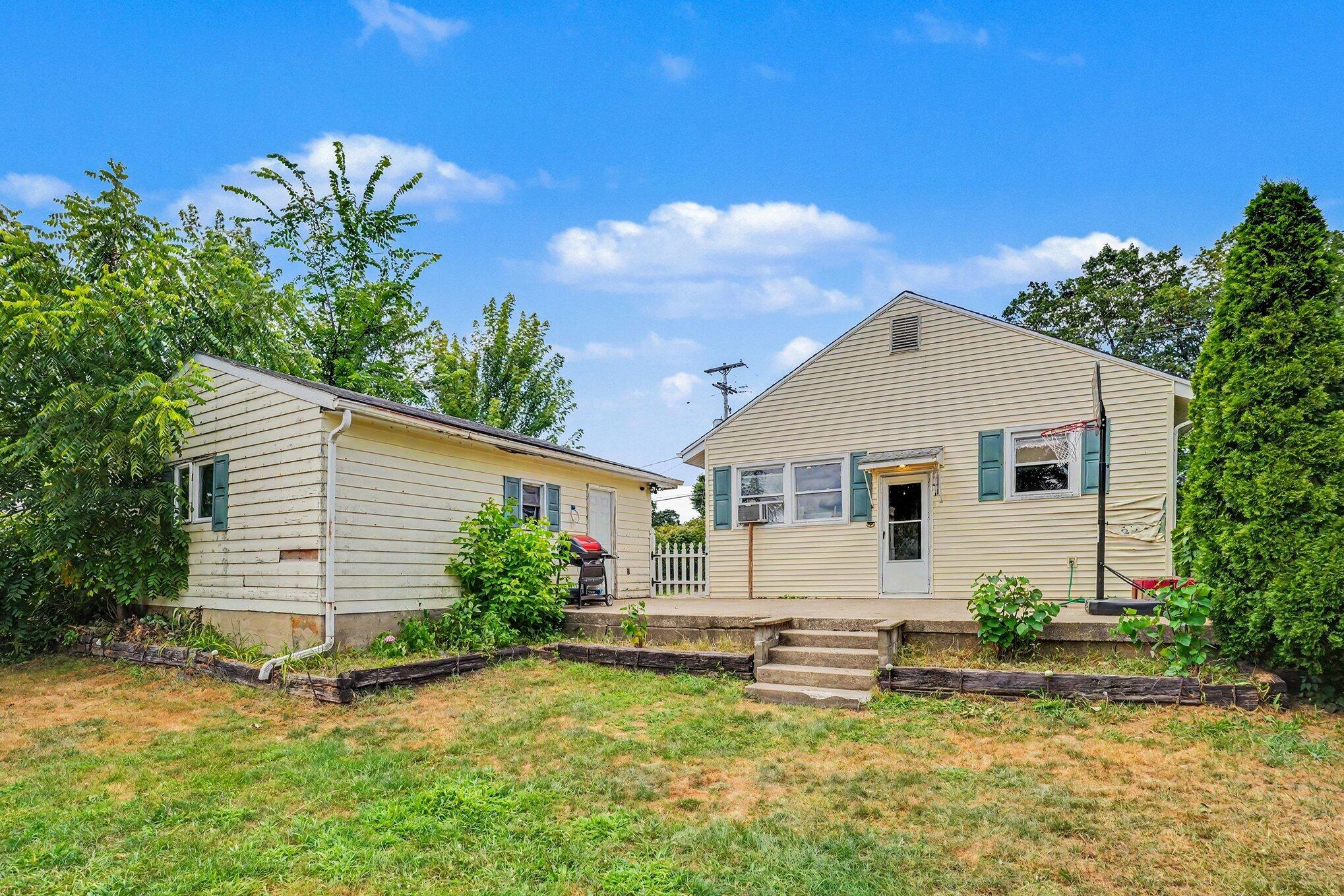 926 Foley Street Kalamazoo MI 49001