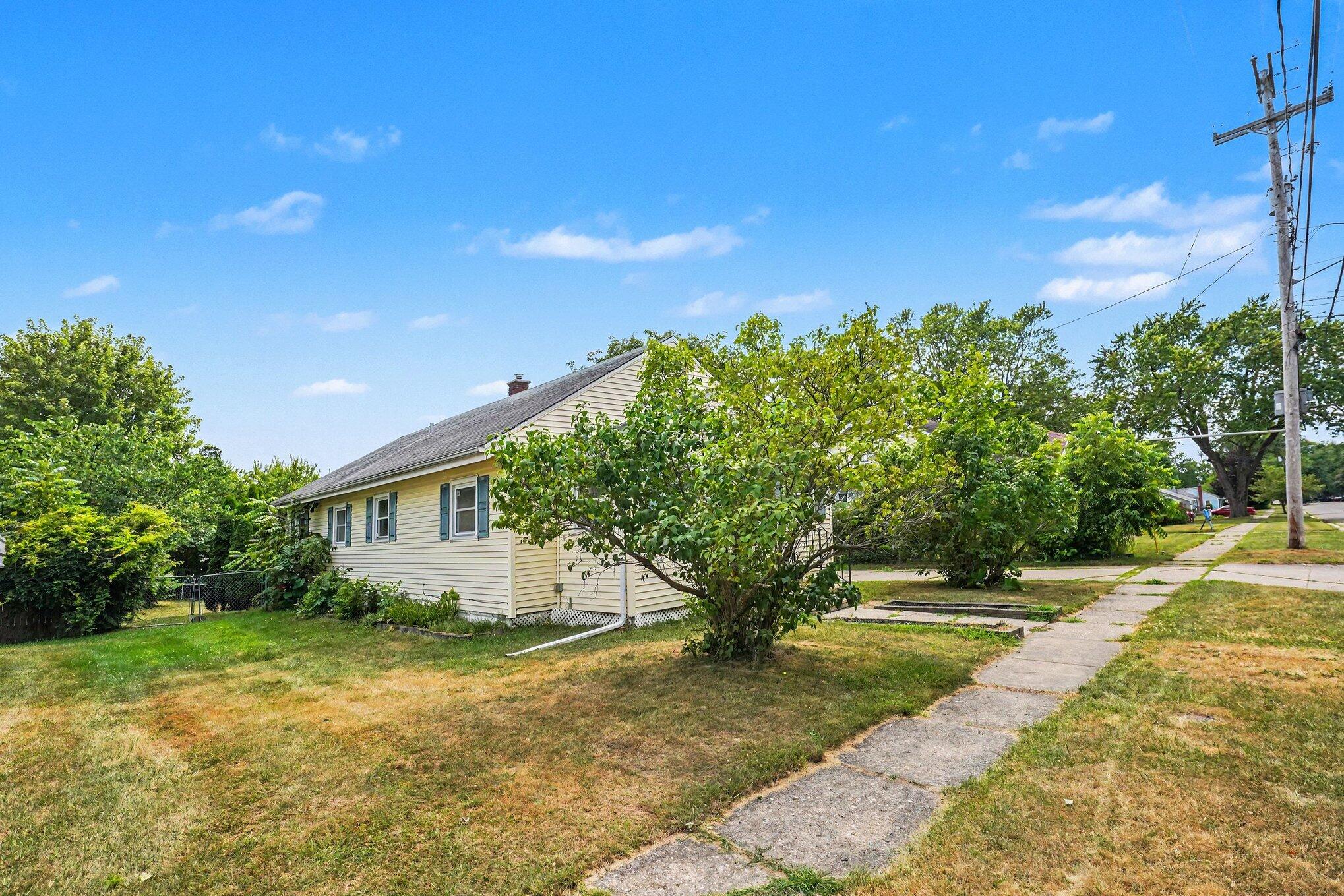 926 Foley Street Kalamazoo MI 49001