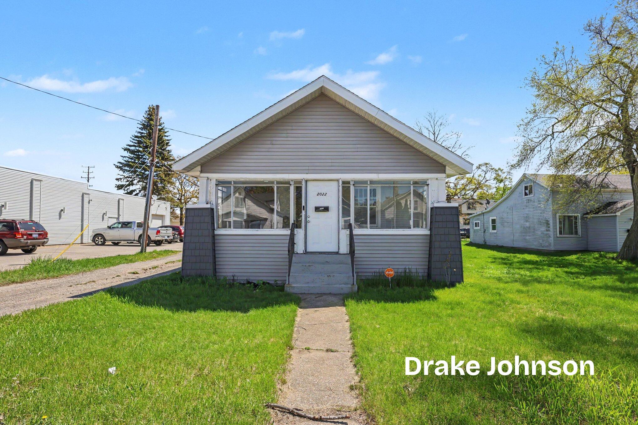 2022 Henry Street Muskegon MI 49441